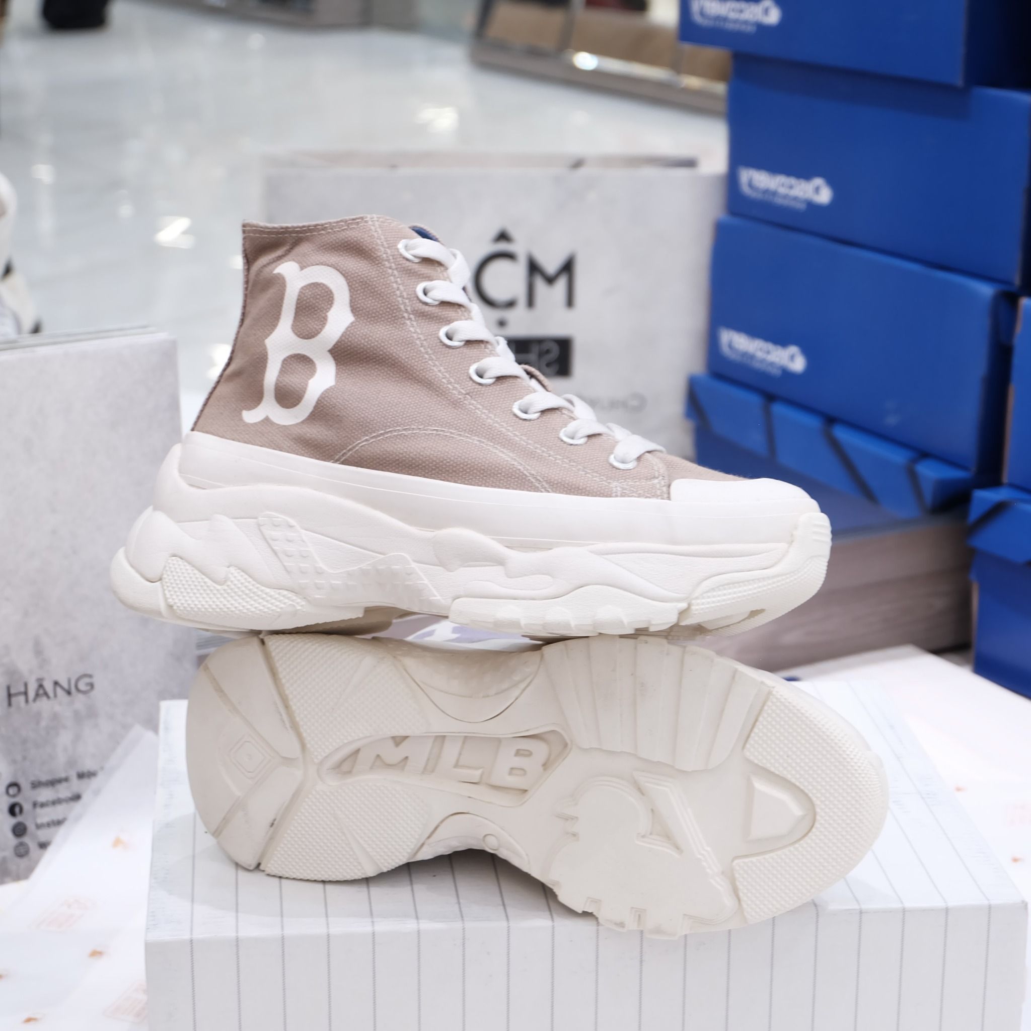 2381 - HÀNG CHÍNH HÃNG - GIÀY MLB CHUNKY HIGH - CỔ CAO (MÀU BE ) - *GREY/BEIGE* - CODE: 32SHU1111-43M
