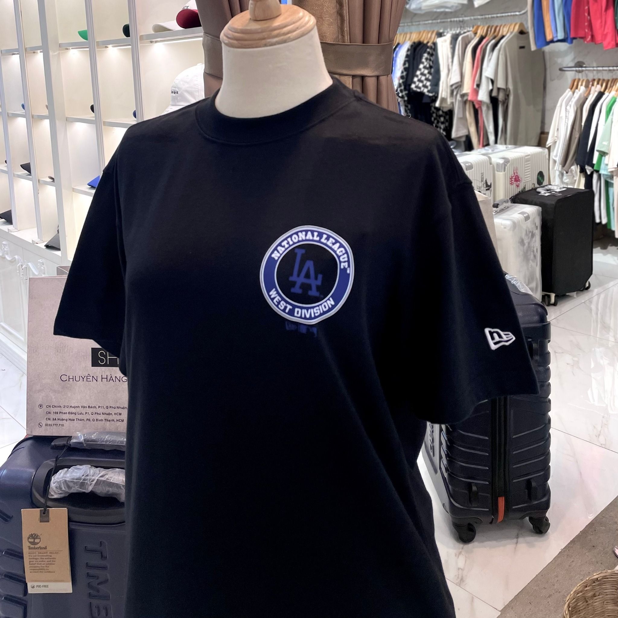 2377 - HÀNG CHÍNH HÃNG - ÁO THUN NEW ERA - LA WEST DIVISION - NAVY - CODE: 14187402
