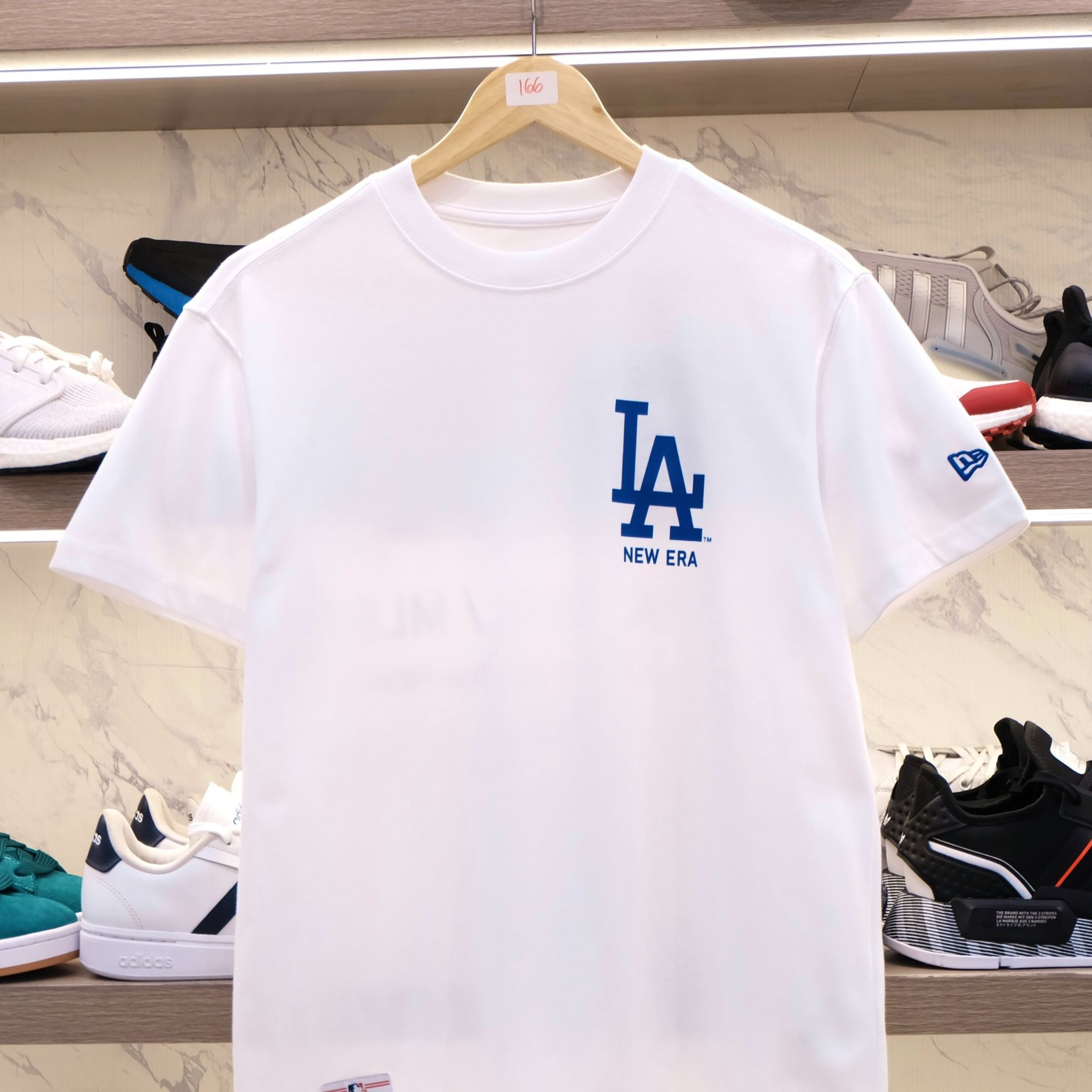 2384 - HÀNG CHÍNH HÃNG - ÁO THUN NEW ERA X MLB - TRẮNG - CODE: 14405338