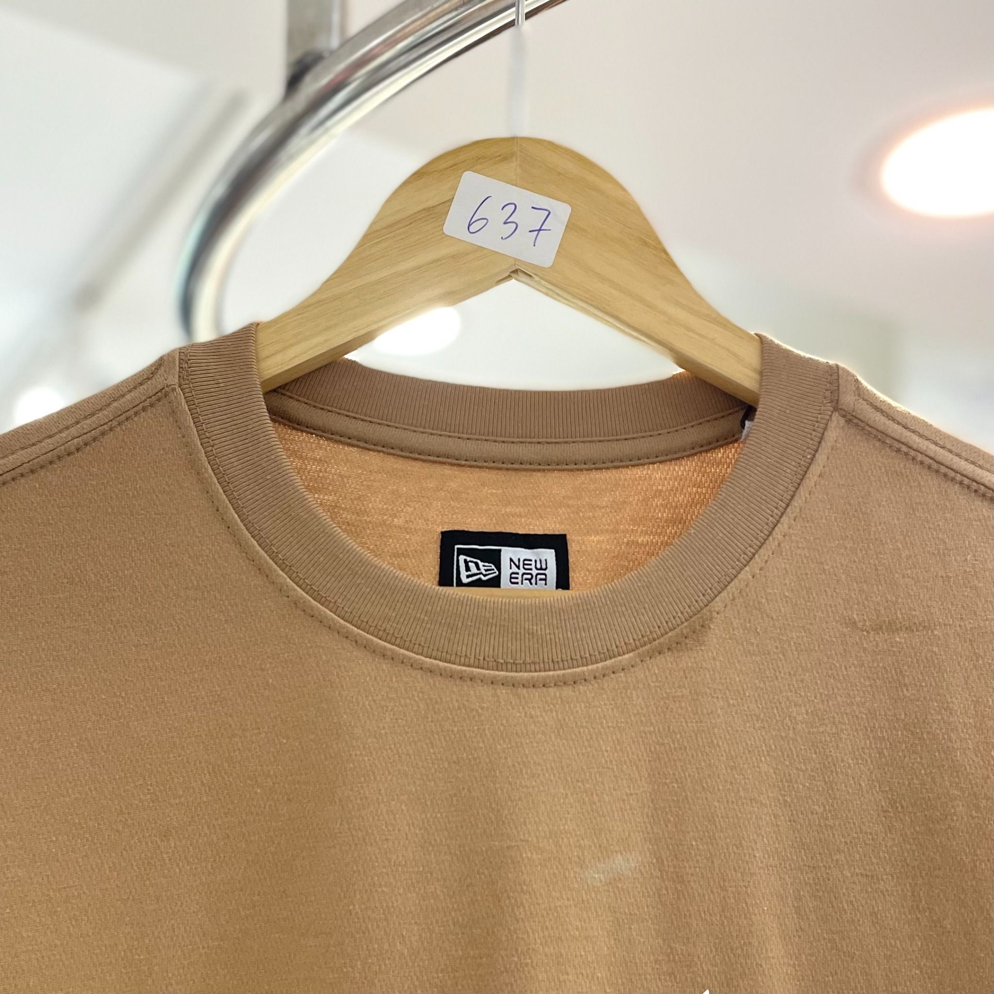 2387 - HÀNG CHÍNH HÃNG - ÁO THUN NEW ERA - NÂU - NY TRÁI TIM - CODE: