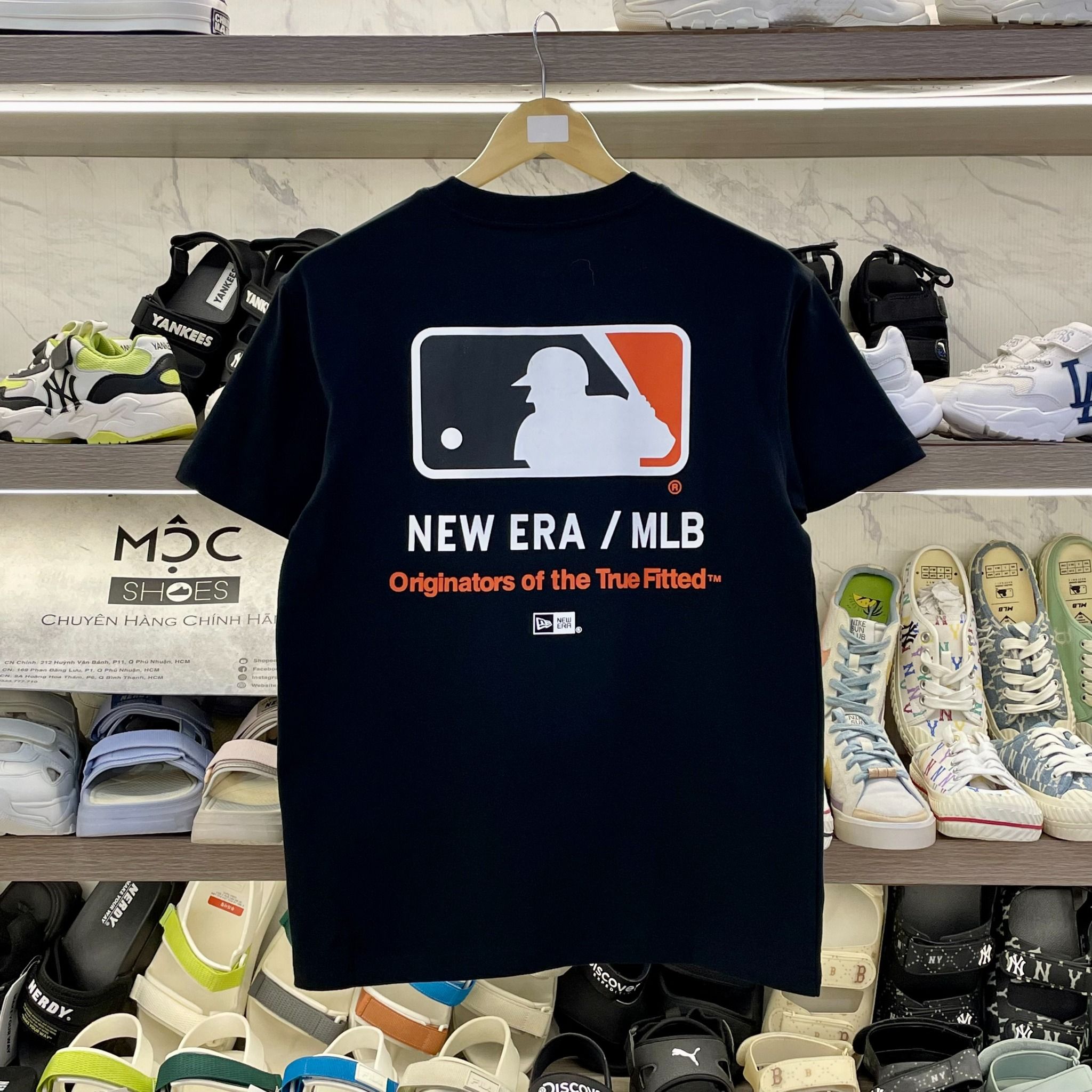 2402 - HÀNG CHÍNH HÃNG - ÁO THUN NEW ERA x MLB - LOGO SD - ĐEN - CODE: 14405335