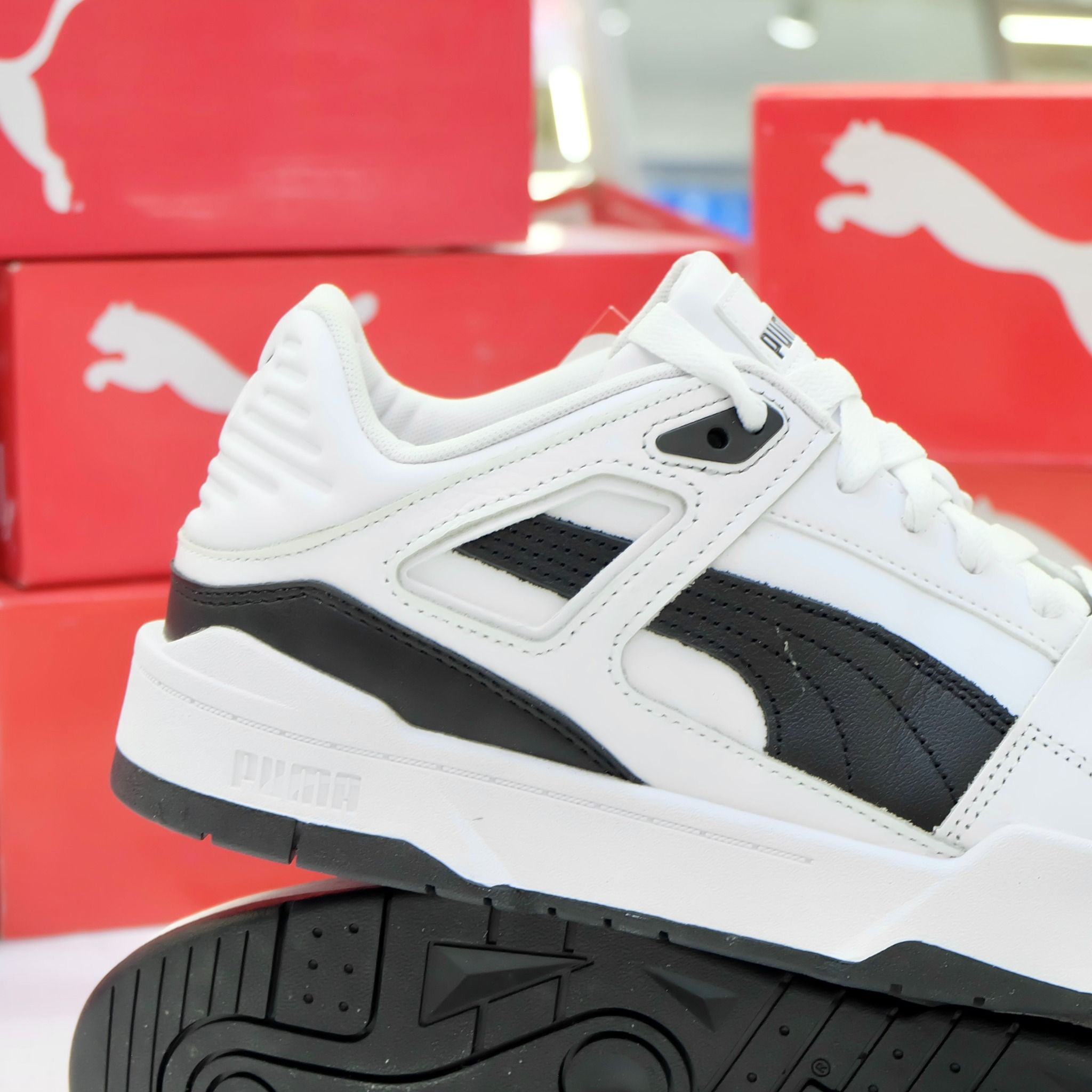 2398 - HÀNG CHÍNH HÃNG - GIÀY PUMA SLIPSTREAM - TRẮNG SỌC ĐEN *PANDA* - CODE: 387544 04