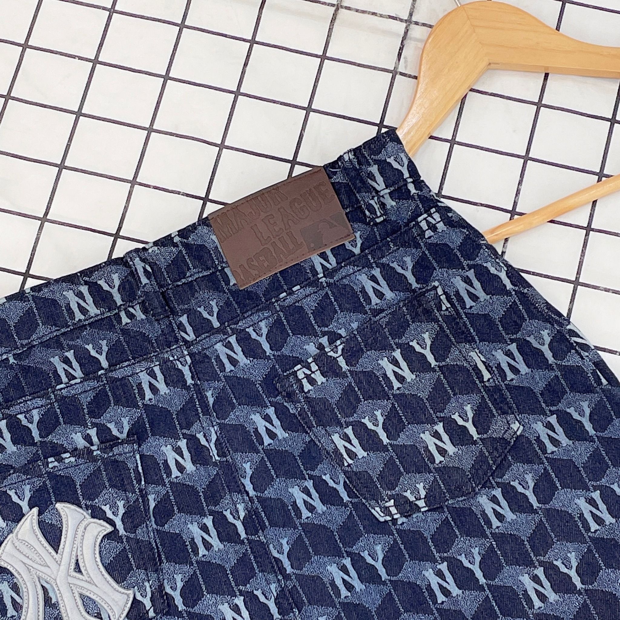 2399 - HÀNG CHÍNH HÃNG - CHÂN VÁY NỮ MLB - NEW YORK YANKEES MONOGRAM DENIM - CODE: 3FDSM0734-50NYD