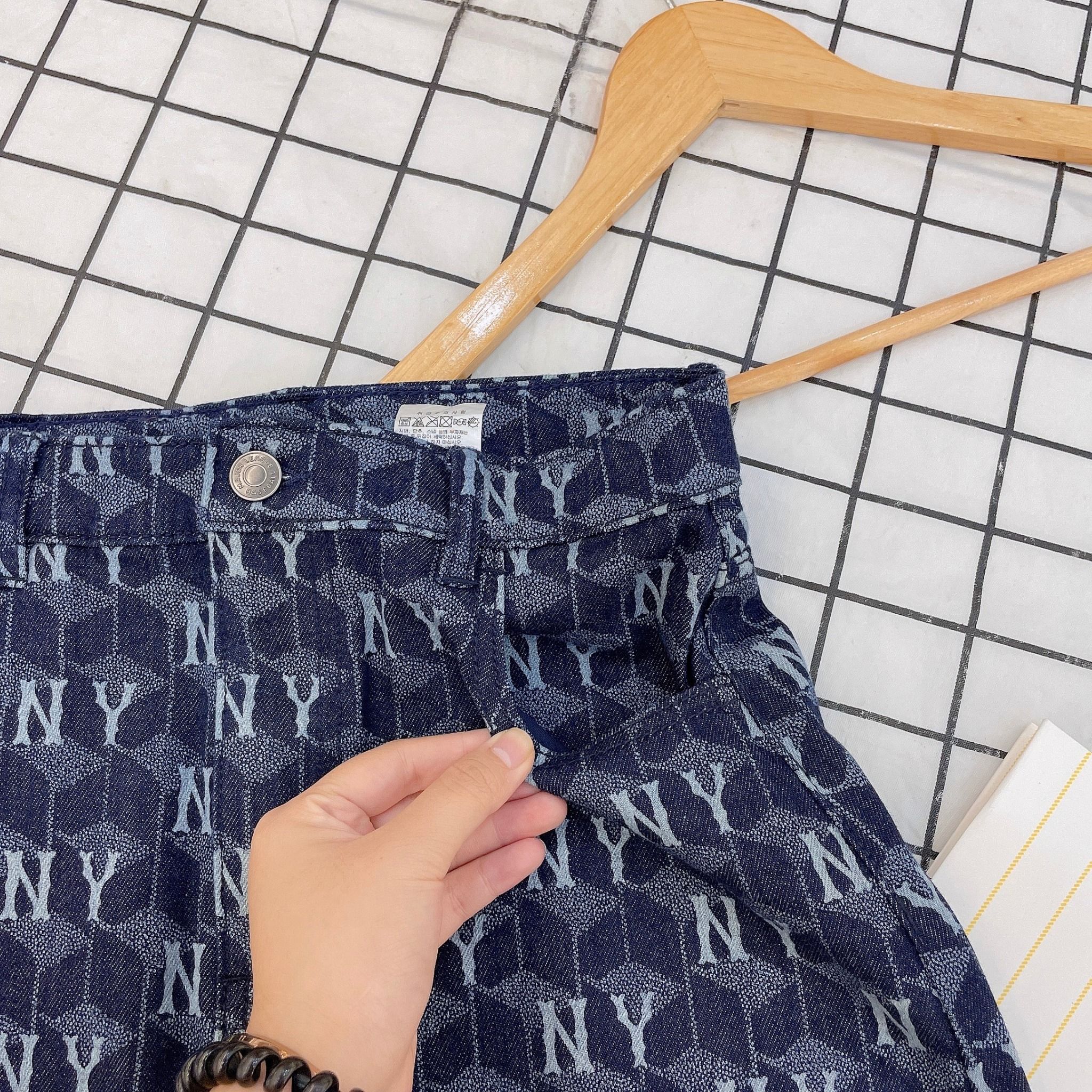 2399 - HÀNG CHÍNH HÃNG - CHÂN VÁY NỮ MLB - NEW YORK YANKEES MONOGRAM DENIM - CODE: 3FDSM0734-50NYD
