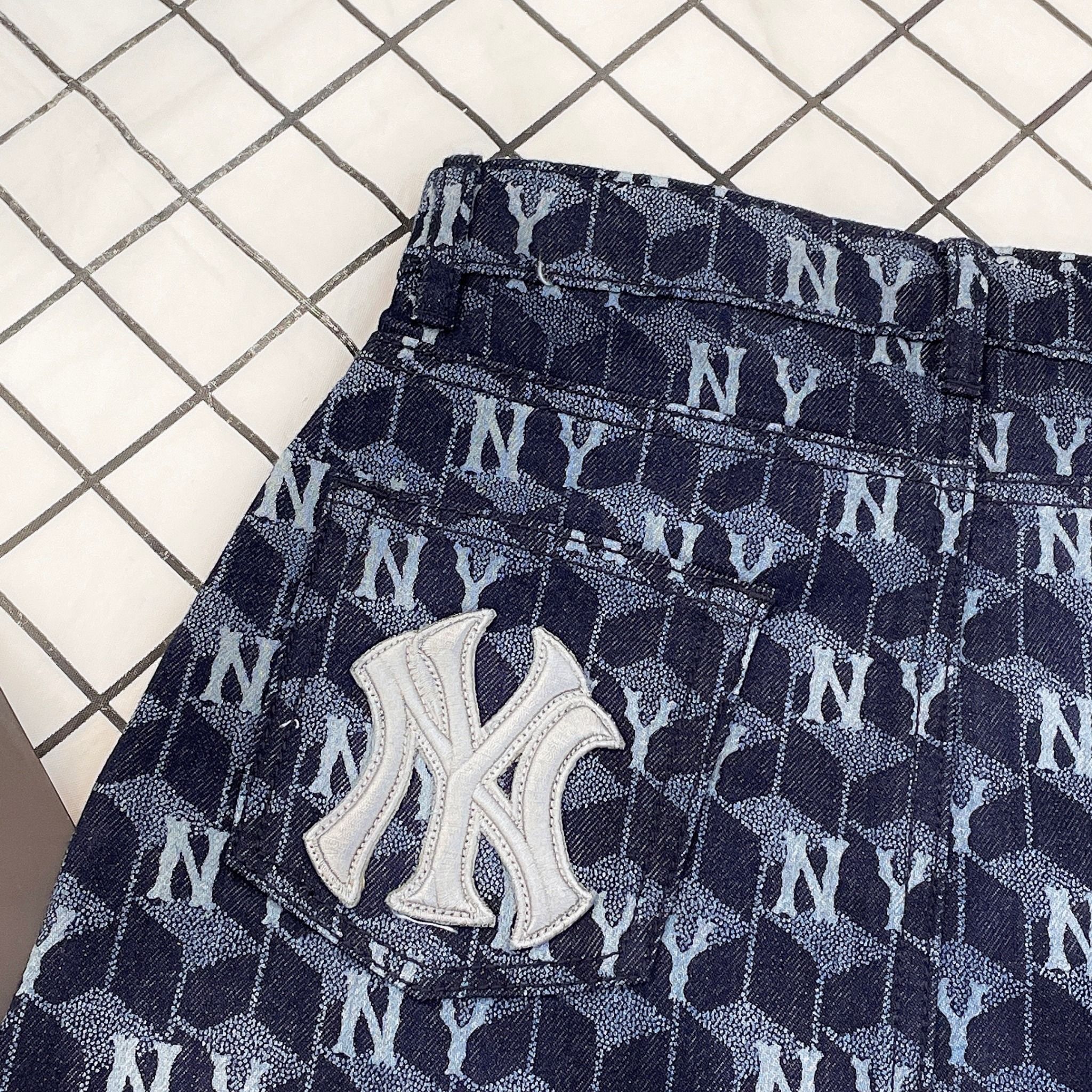2399 - HÀNG CHÍNH HÃNG - CHÂN VÁY NỮ MLB - NEW YORK YANKEES MONOGRAM DENIM - CODE: 3FDSM0734-50NYD