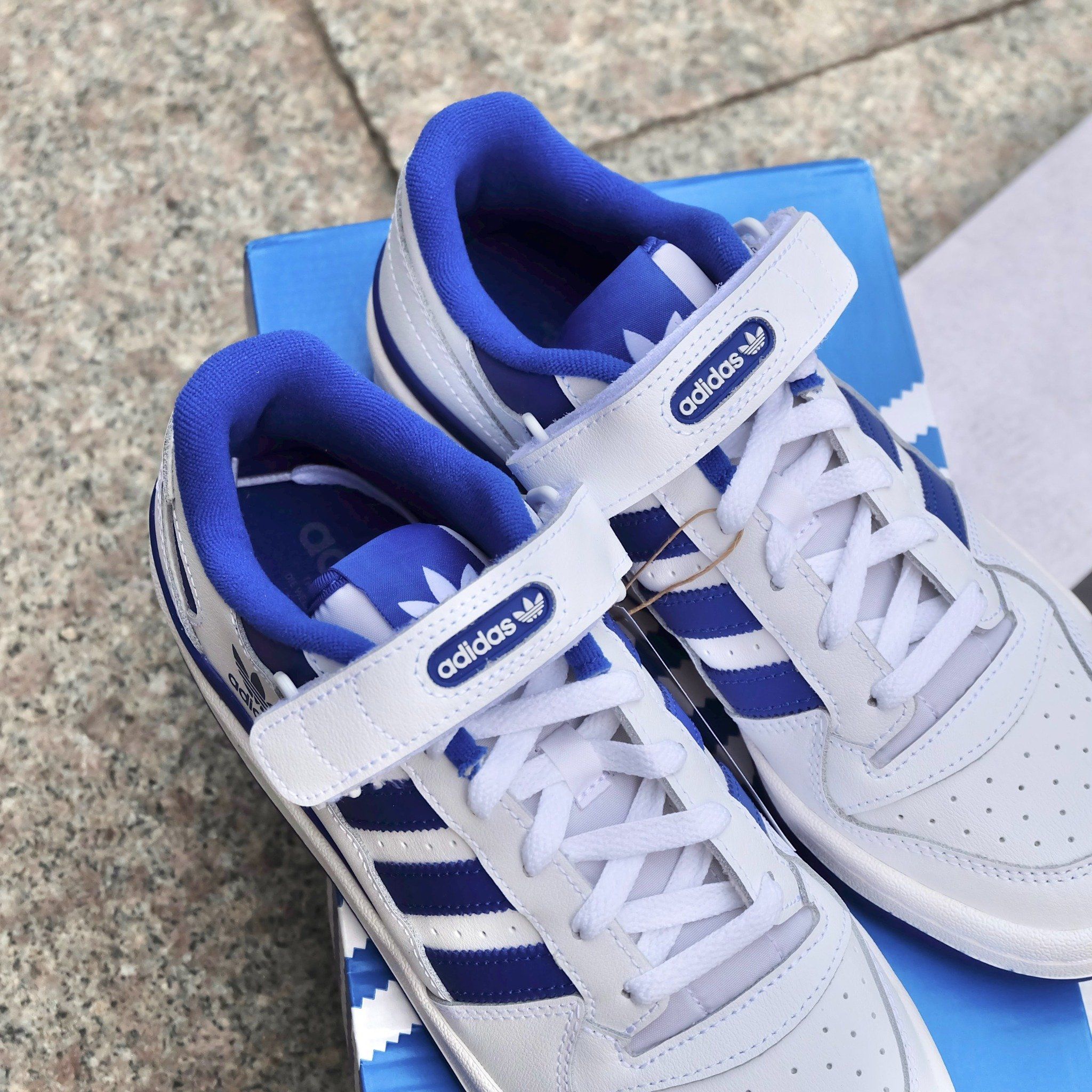 2406 - HÀNG CHÍNH HÃNG - GIÀY ADIDAS FORUM 84 LOW - WHITE ROYAL BLUE - CODE: FY7756