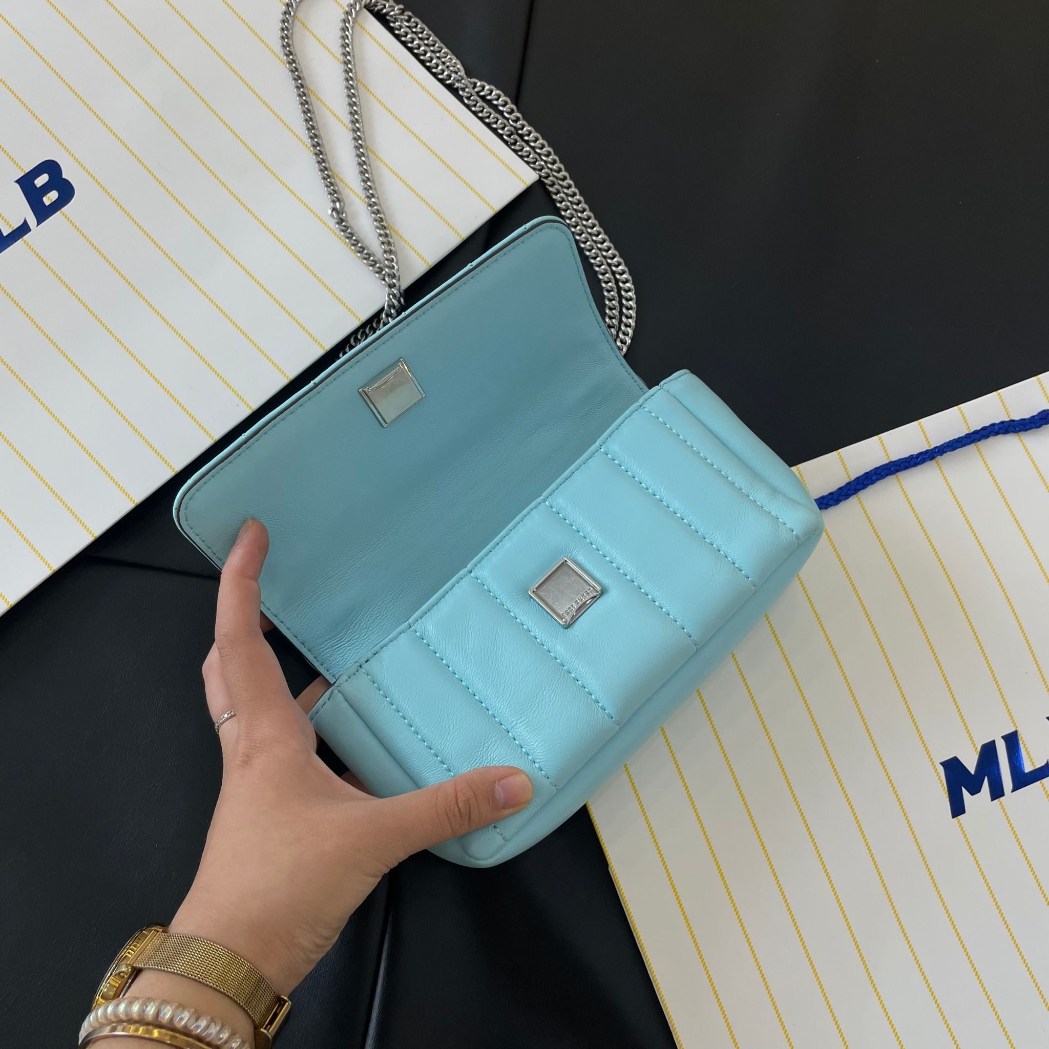 2431 - HÀNG CHÍNH HÃNG - Túi xách đeo chéo dây xích Tory Burch - Màu Xanh / Blue Sang Chảnh