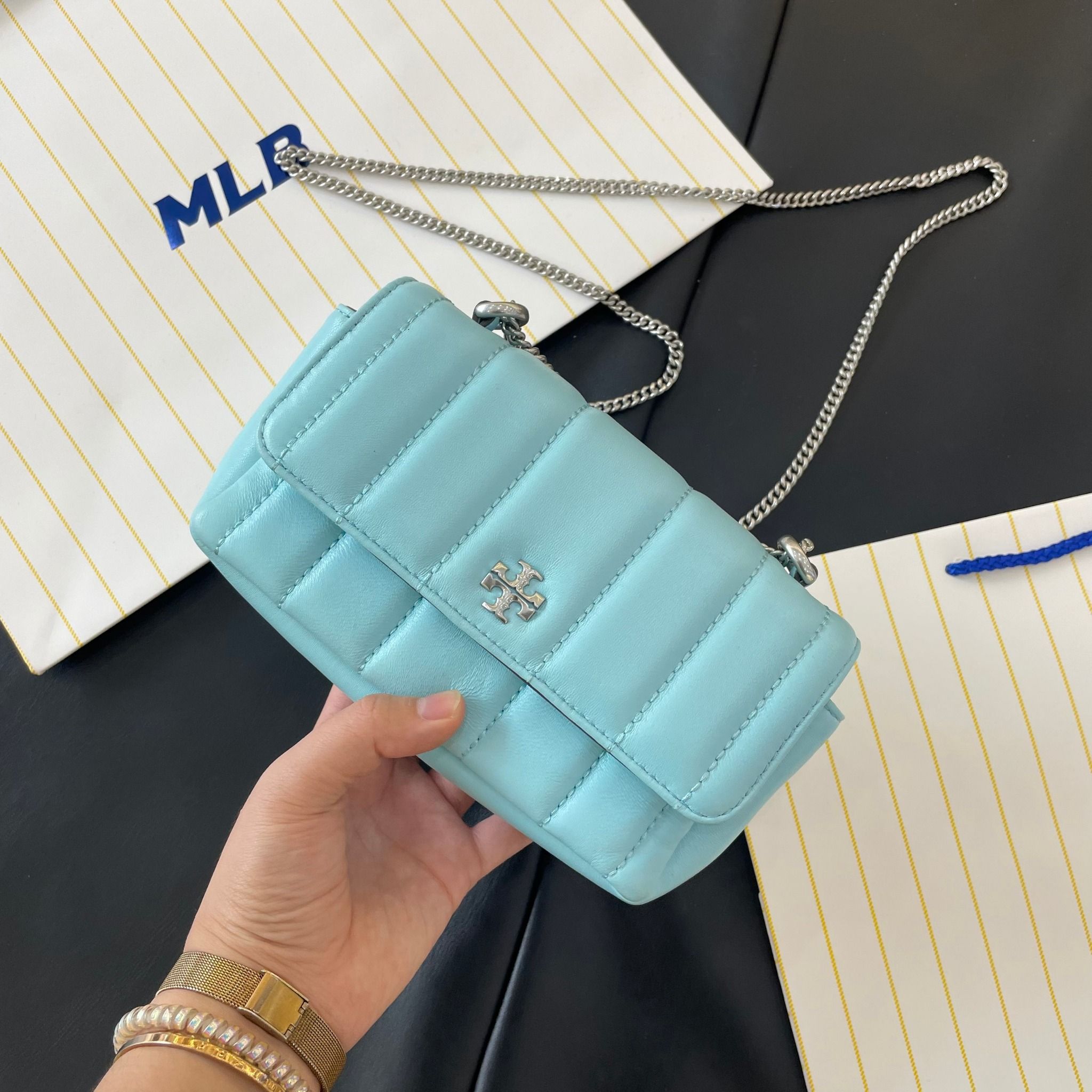 2431 - HÀNG CHÍNH HÃNG - Túi xách đeo chéo dây xích Tory Burch - Màu Xanh / Blue Sang Chảnh