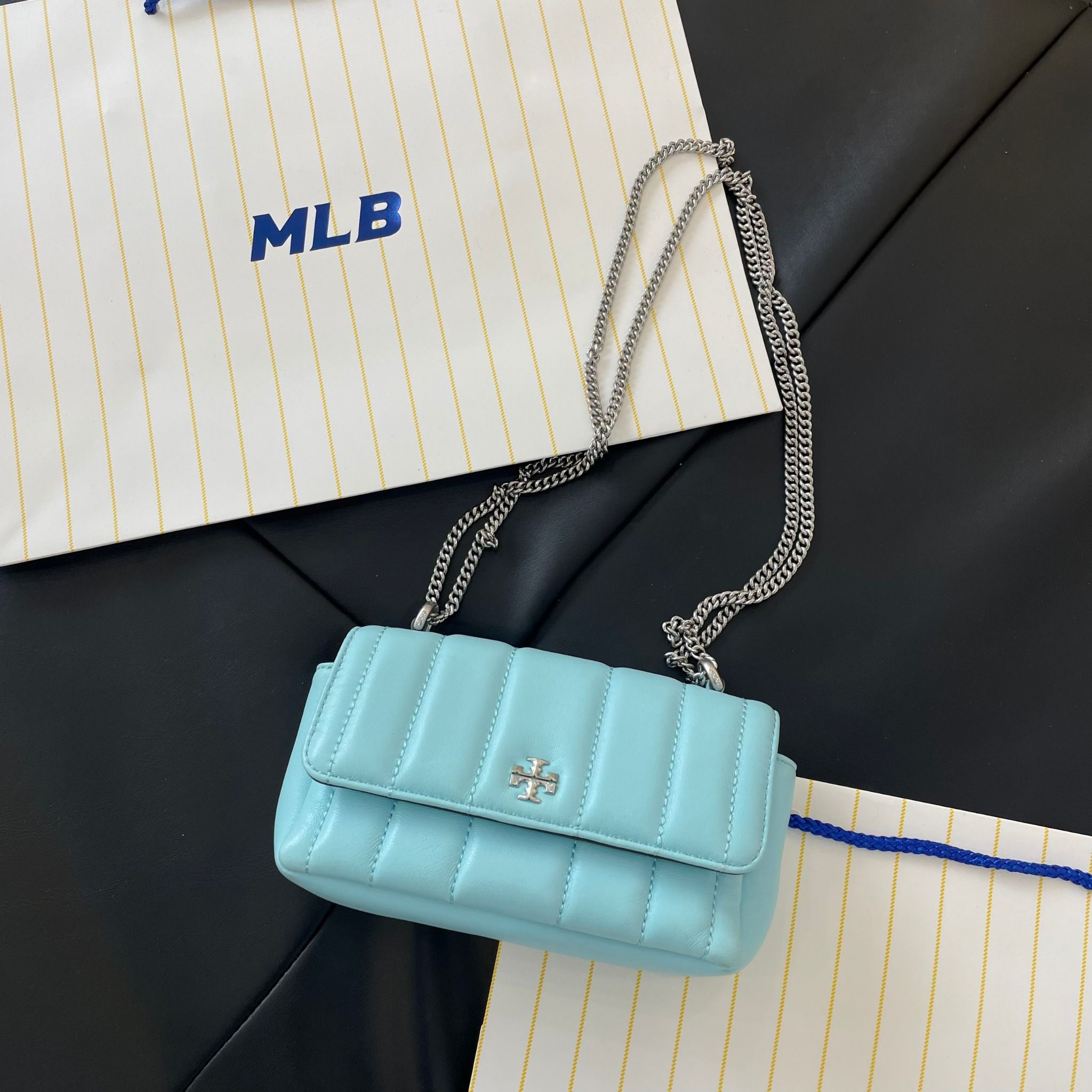 2431 - HÀNG CHÍNH HÃNG - Túi xách đeo chéo dây xích Tory Burch - Màu Xanh / Blue Sang Chảnh