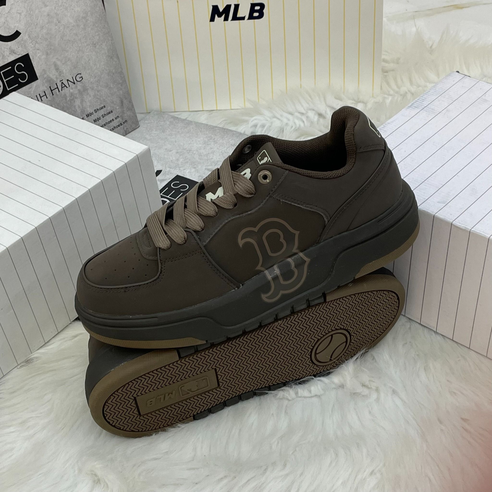 2435- HÀNG CHÍNH HÃNG - Giày MLB Liner - B Viền Nâu - Nâu Than - Đế Đen - *RB*