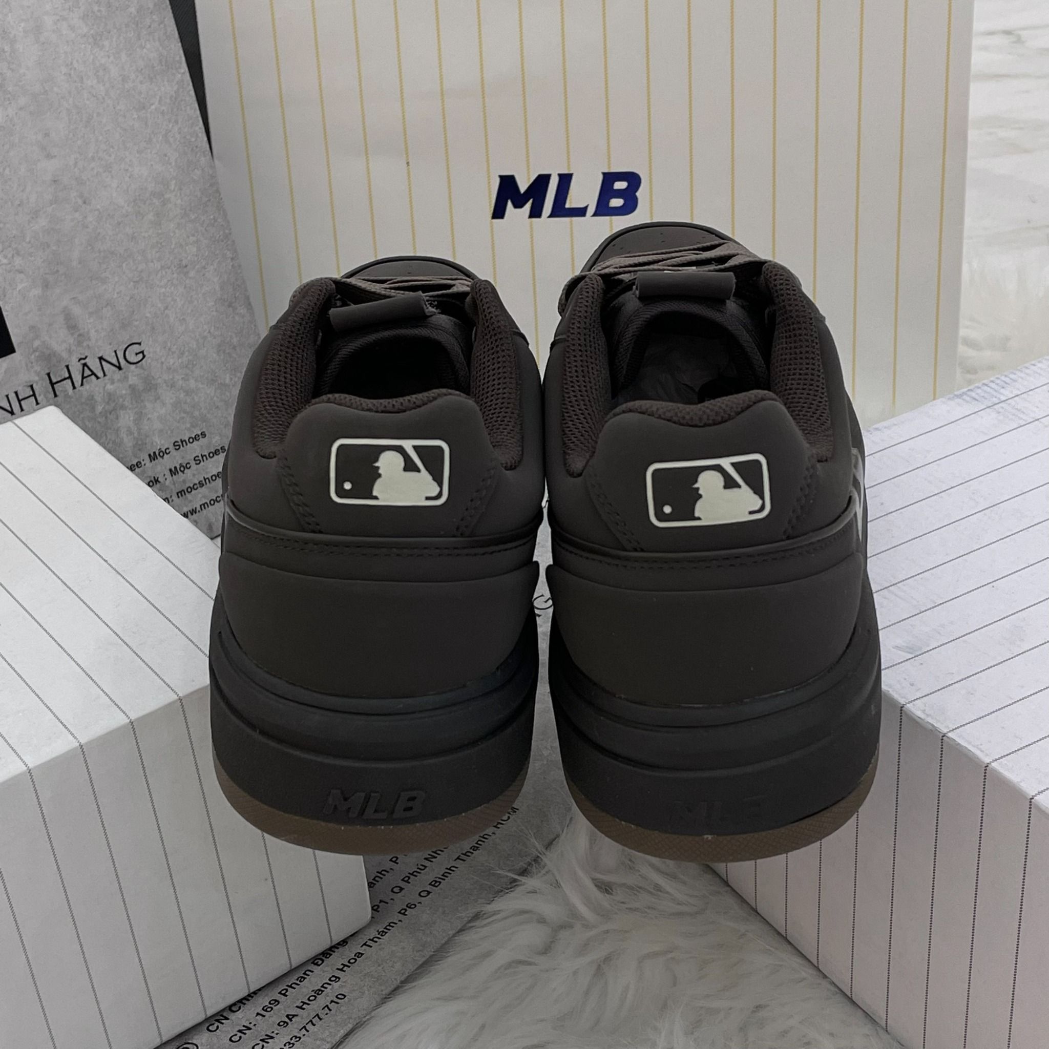 2435- HÀNG CHÍNH HÃNG - Giày MLB Liner - B Viền Nâu - Nâu Than - Đế Đen - *RB*