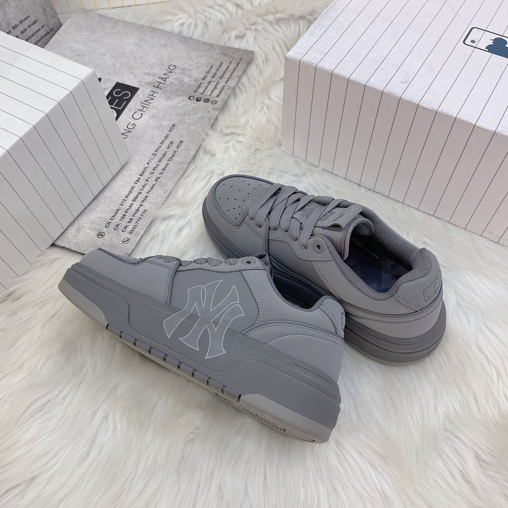 2437- HÀNG CHÍNH HÃNG - Giày MLB Liner - NY Bạc - Xám Than - *RB*