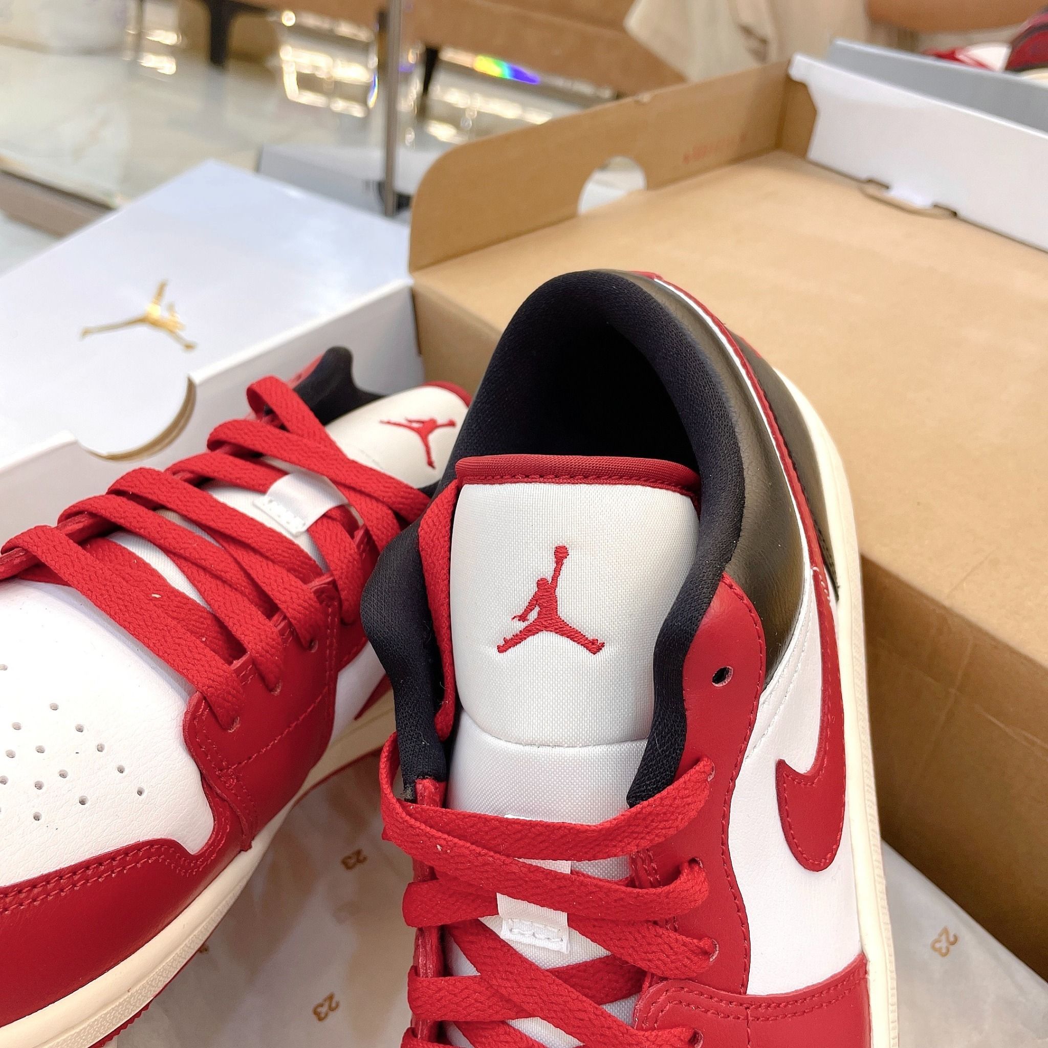 2468 - HÀNG CHÍNH HÃNG - GIÀY NIKE AIR JORDAN 1 LOW - BLACK TOE V1 - CODE: DC0774 160