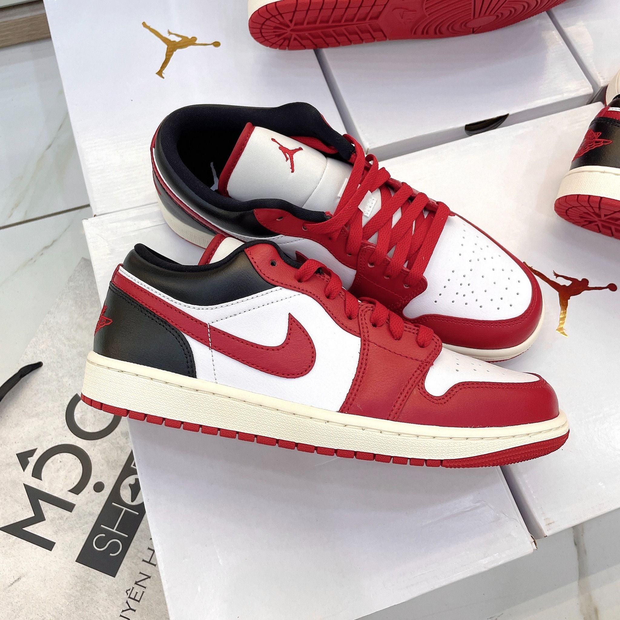 2468 - HÀNG CHÍNH HÃNG - GIÀY NIKE AIR JORDAN 1 LOW - BLACK TOE V1 - CODE: DC0774 160