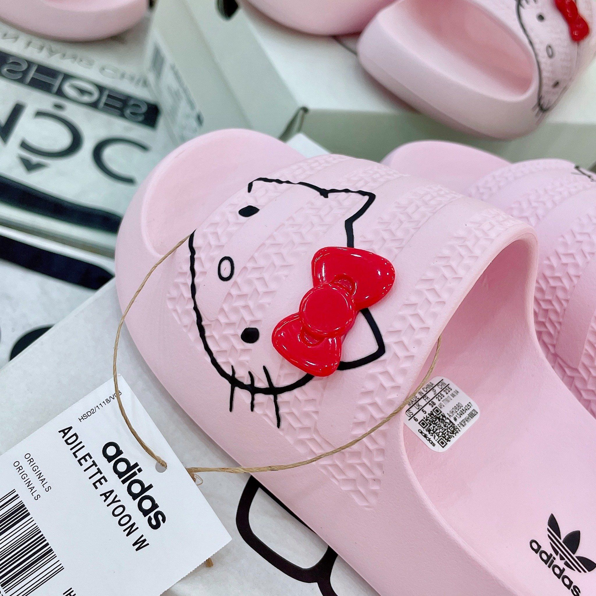 2477 - HÀNG CHÍNH HÃNG - DÉP ADIDAS ADILETTE AYOON BLISS - HỒNG x HELLO KITTY