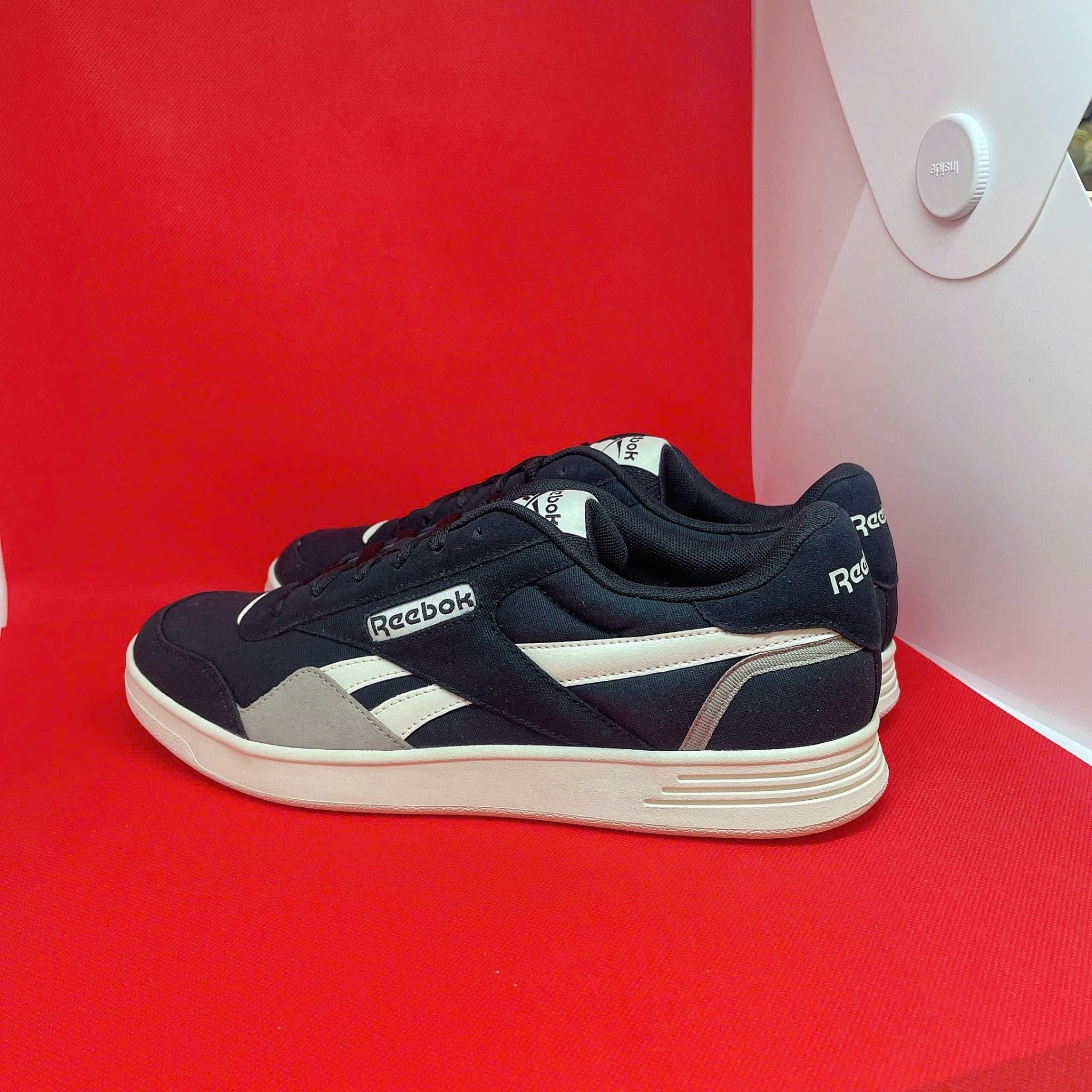 2540 - HÀNG CHÍNH HÃNG - GIÀY REEBOK - ĐẾ BẰNG - ĐEN ĐẾ KEM (6355)