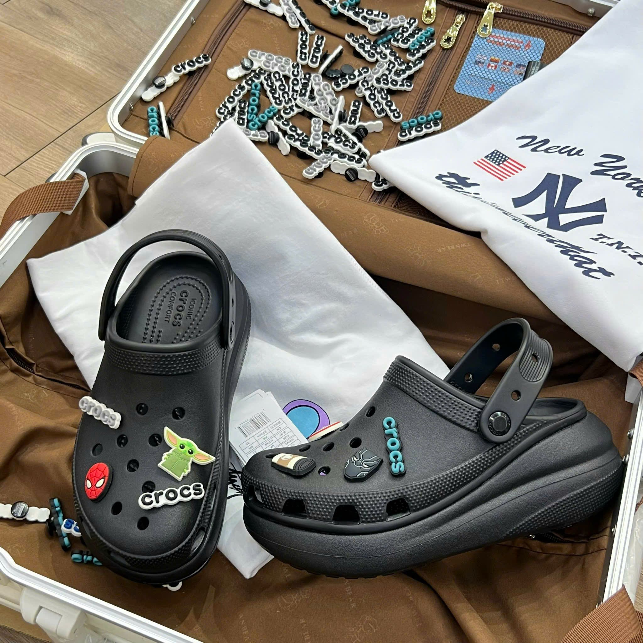 1377 - HÀNG CHÍNH HÃNG - GIÀY CLOG UNISEX CROCS CRUSH CLASSIC *ĐẾ CAO* - BLACK - CODE : 207521-001