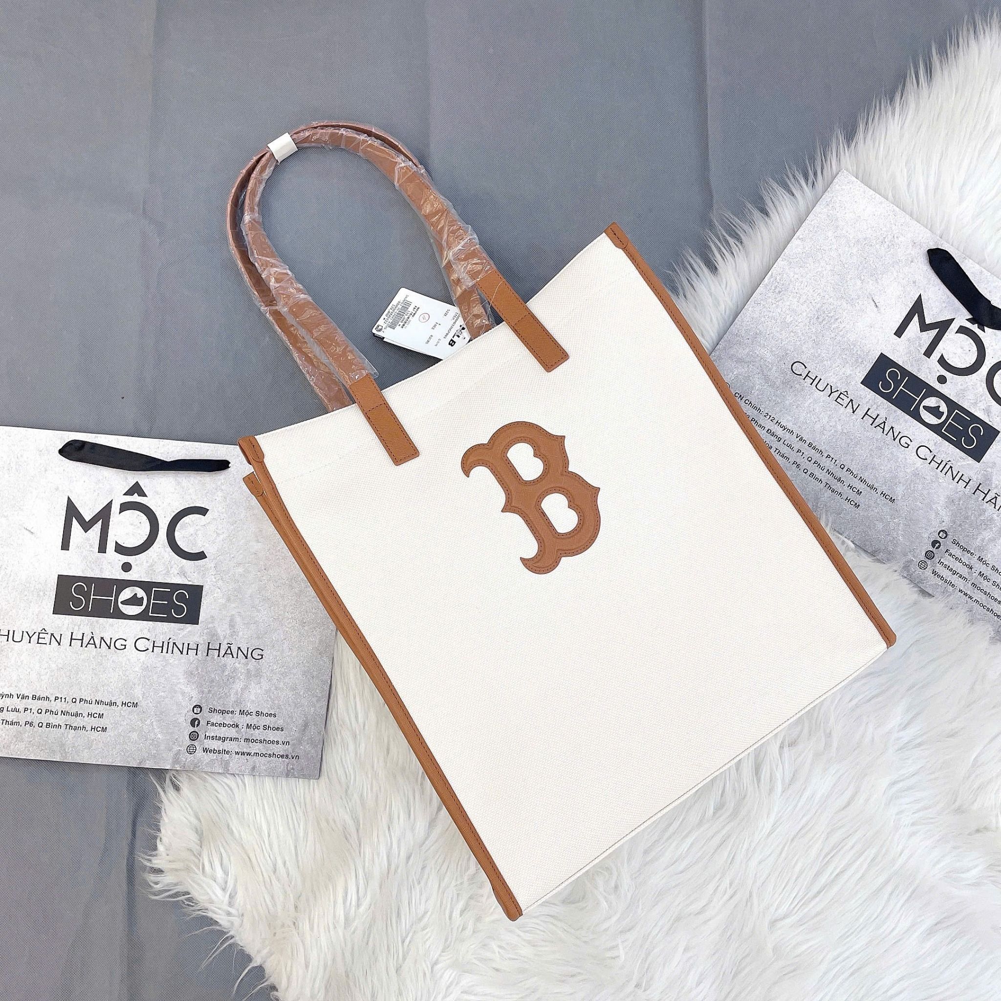 2492 - HÀNG CHÍNH HÃNG - Túi Tote MLB Basic Canvas Vertical - Boston Red Sox - Màu Kem Viền Cam - Code: 3AORM033N-43CRS