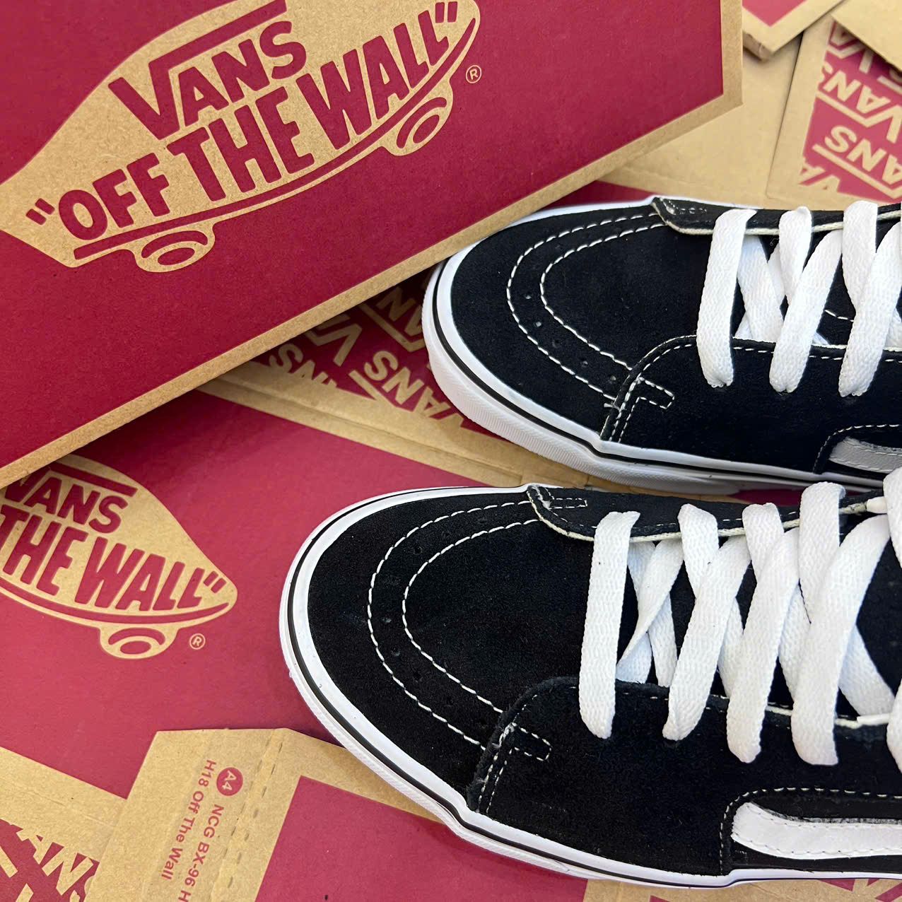 2620 - HÀNG CHÍNH HÃNG - GIÀY VANS SK8-HI - ĐEN/TRẮNG - CODE: VN000D5IB8C