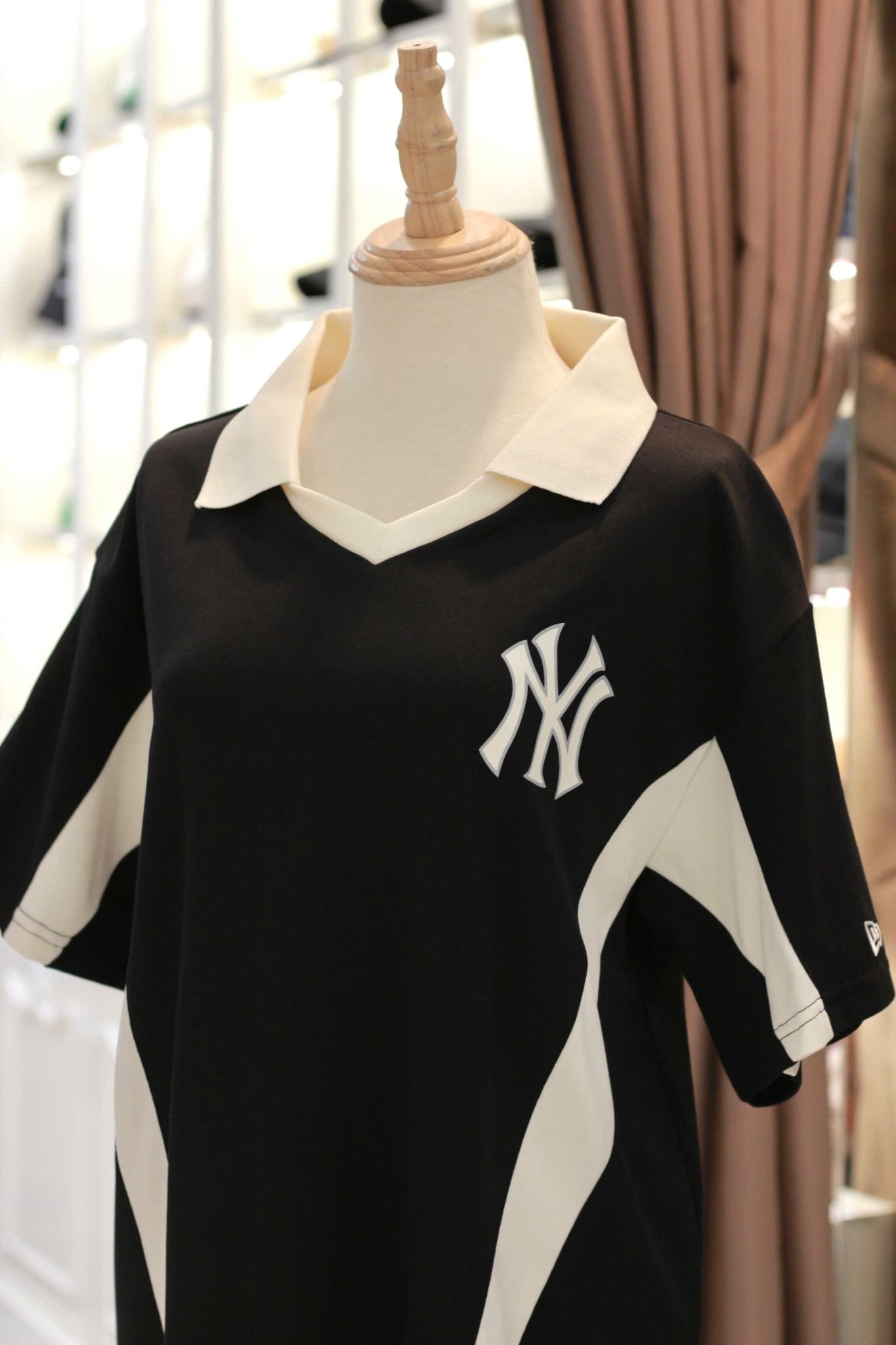 2590 - HÀNG CHÍNH HÃNG - ÁO THUN NEW ERA - POLO LOGO NY 1903 - ĐEN - CODE: 14113658