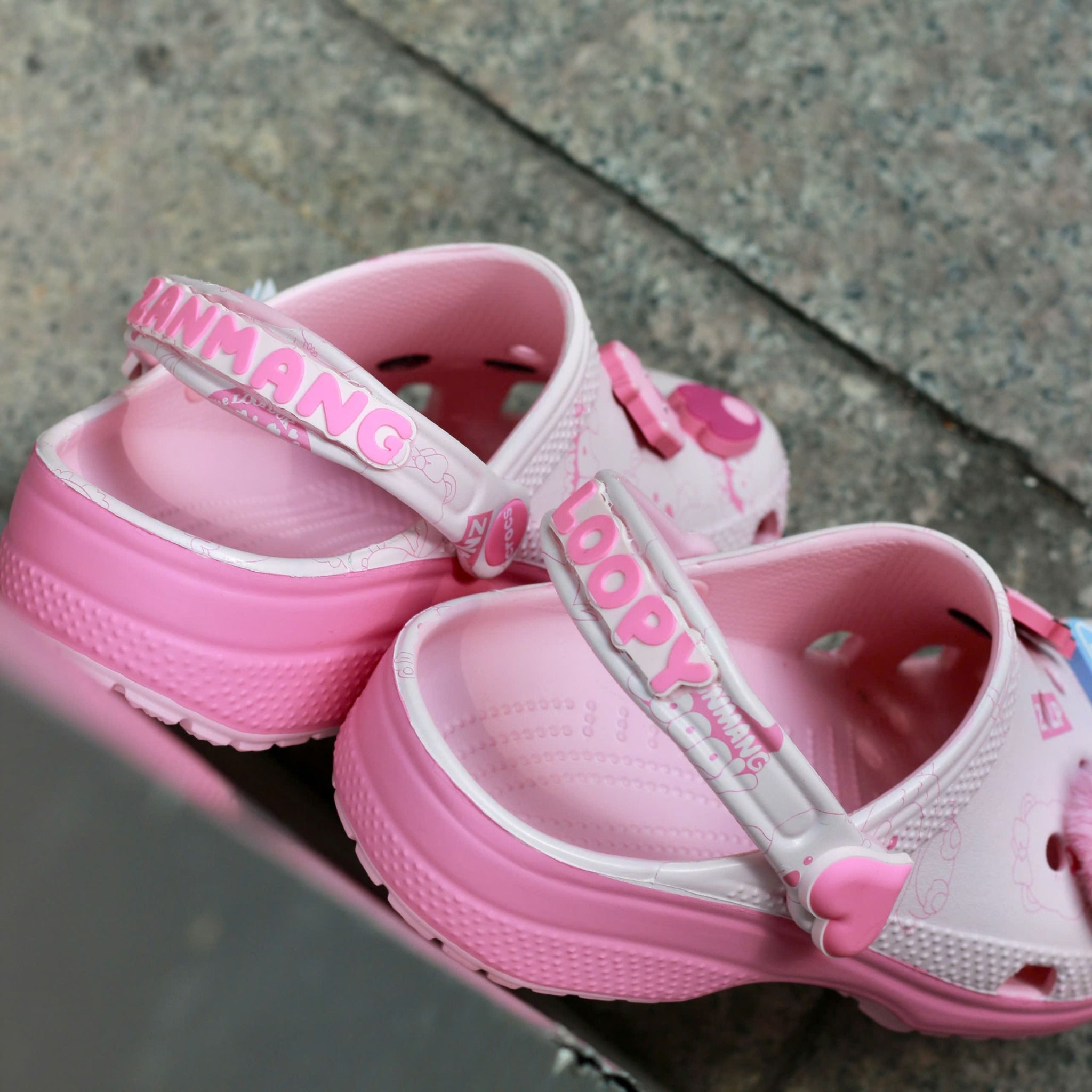 2604 - HÀNG CHÍNH HÃNG - GIÀY CLOG UNISEX CROCS BAYA - LOOPY HỒNG - CODE: 210552-90H
