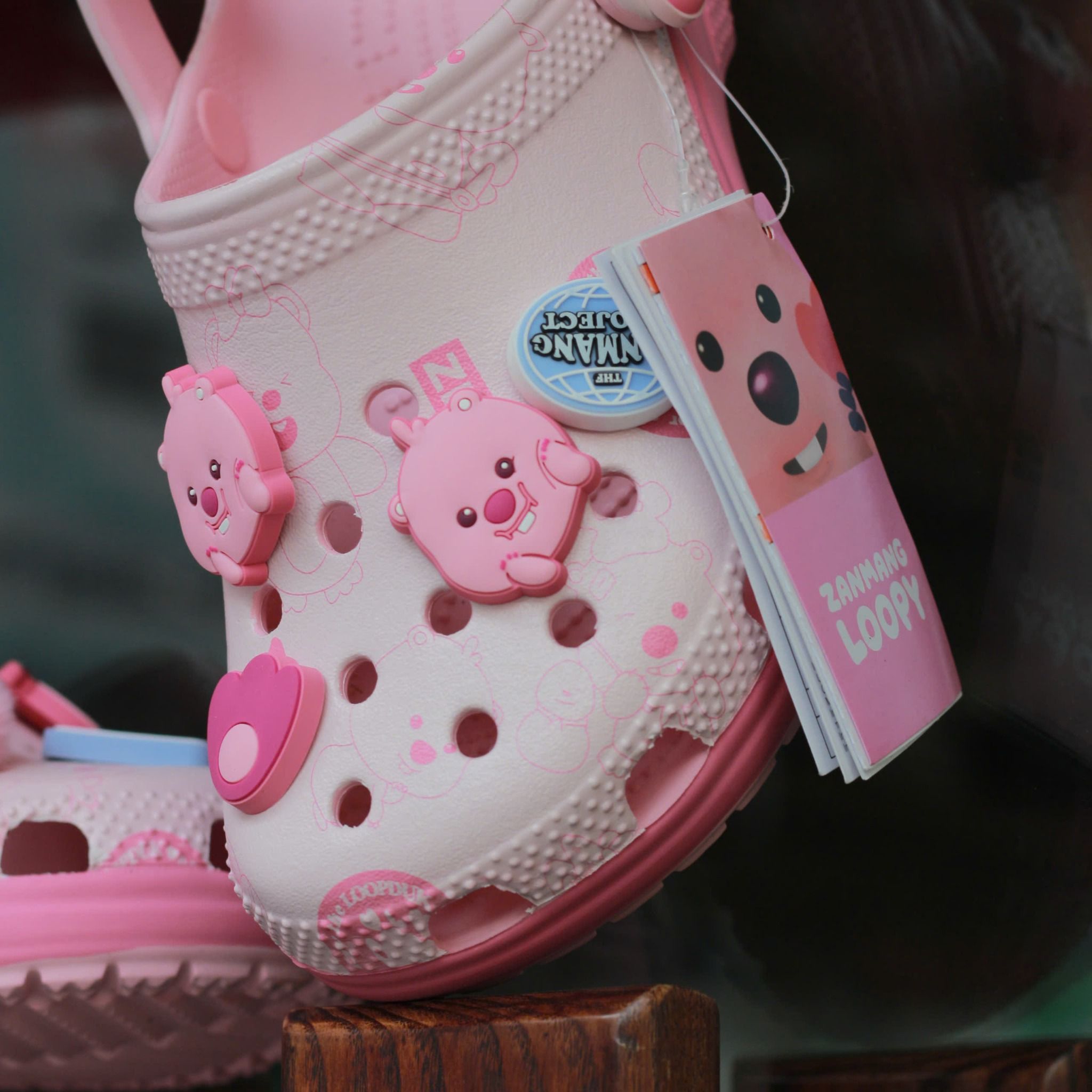 2604 - HÀNG CHÍNH HÃNG - GIÀY CLOG UNISEX CROCS BAYA - LOOPY HỒNG - CODE: 210552-90H