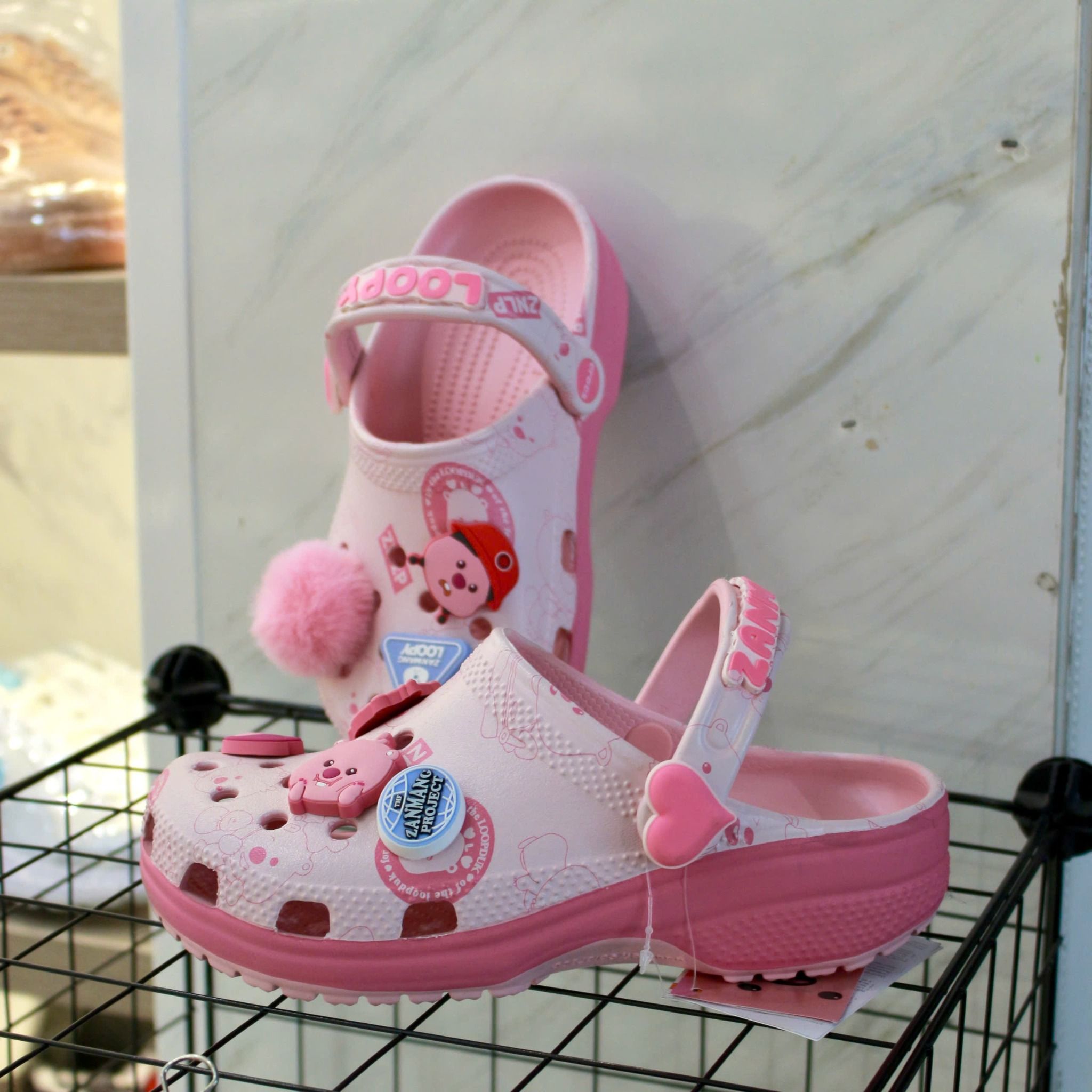2604 - HÀNG CHÍNH HÃNG - GIÀY CLOG UNISEX CROCS BAYA - LOOPY HỒNG - CODE: 210552-90H