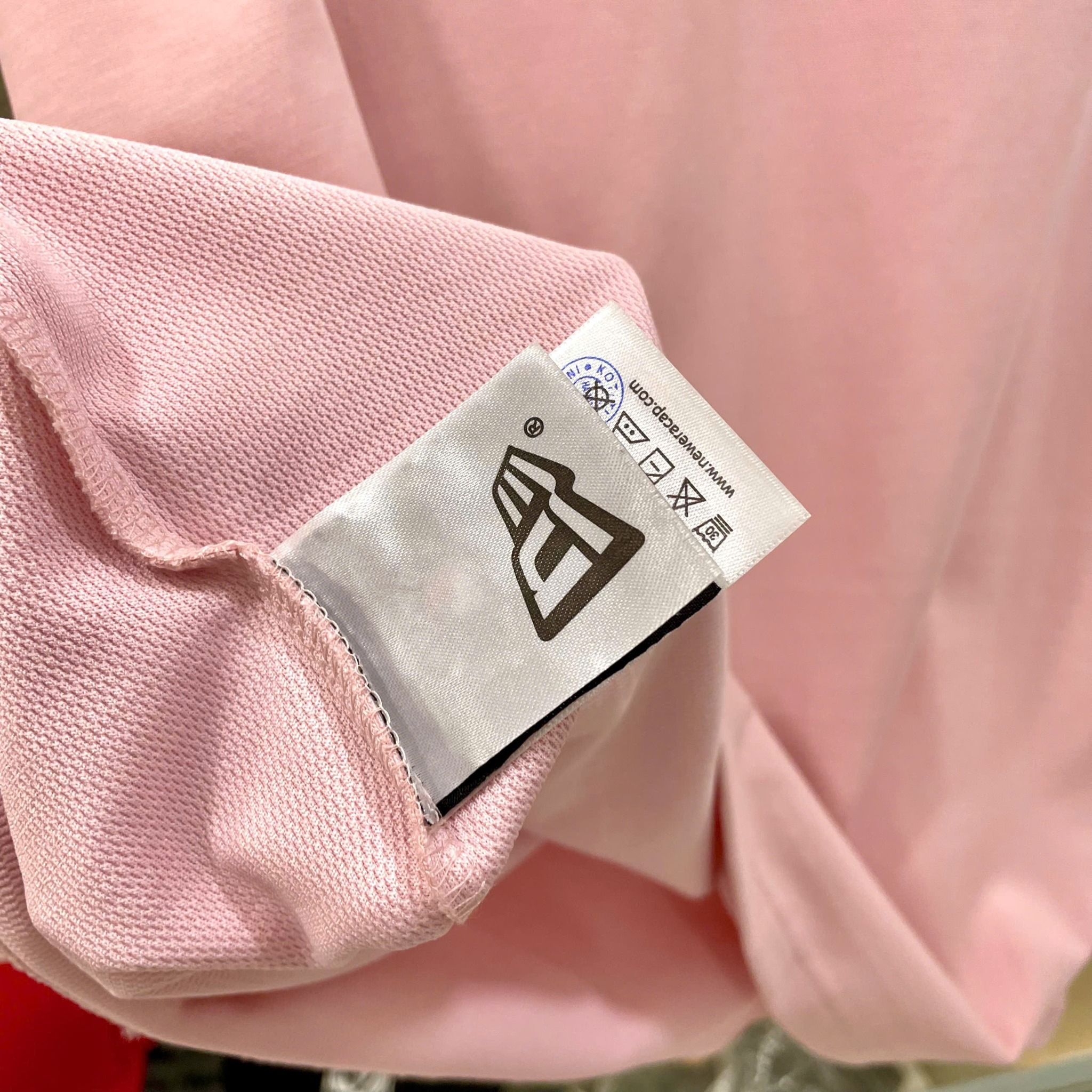 2599 - HÀNG CHÍNH HÃNG - ÁO THUN NEW ERA - SUBWAY SERIES - HỒNG - CODE: 13505023
