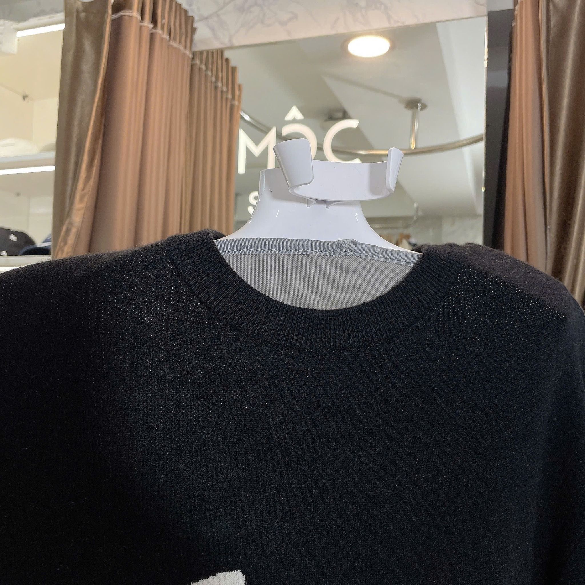 2635 - HÀNG CHÍNH HÃNG - ÁO LEN SWEATER NEW ERA LA BIG LOGO - ĐEN - CODE : 14326431