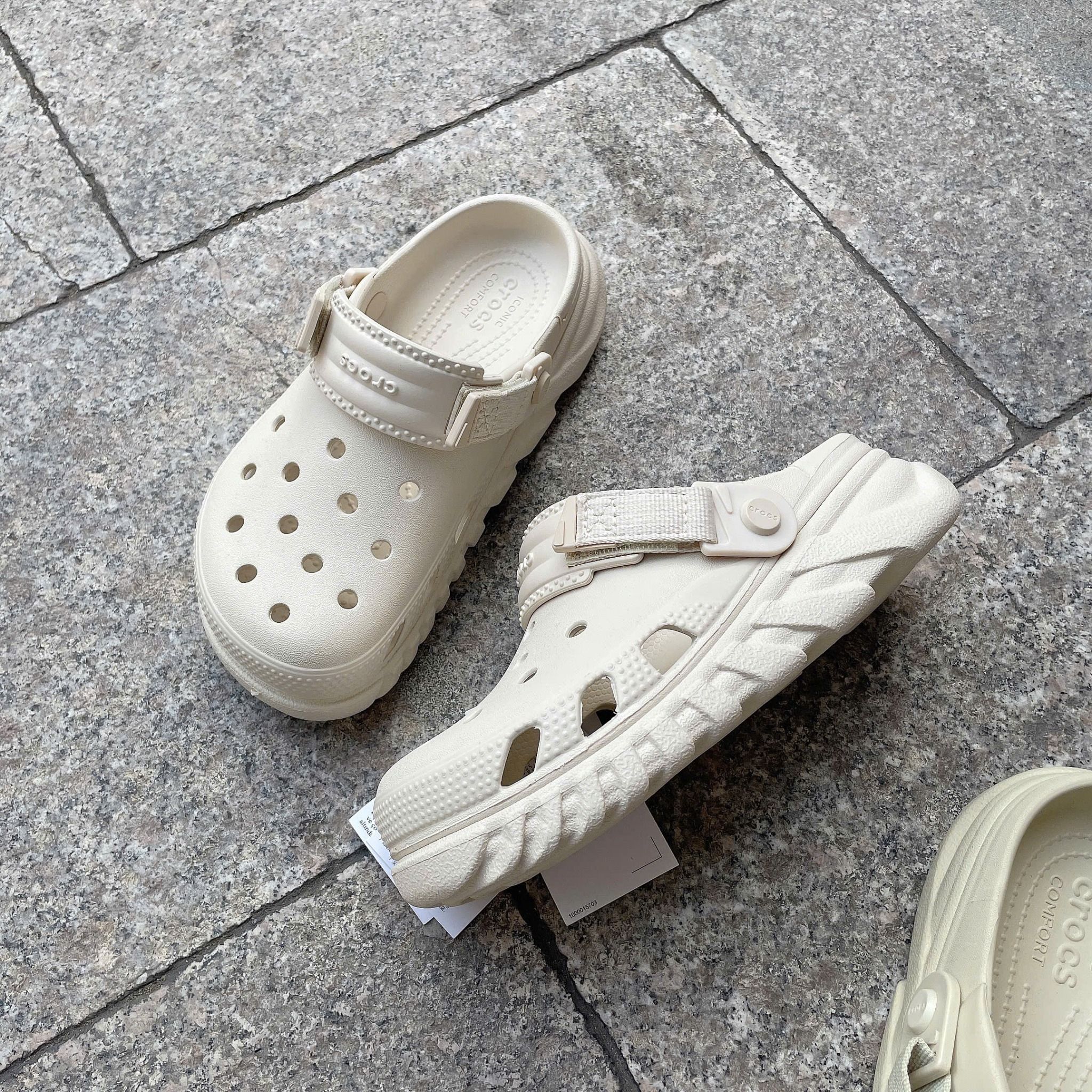 2571 - HÀNG CHÍNH HÃNG - GIÀY CLOG UNISEX CROCS DUET MAX - BEIGE - CODE: 208776160