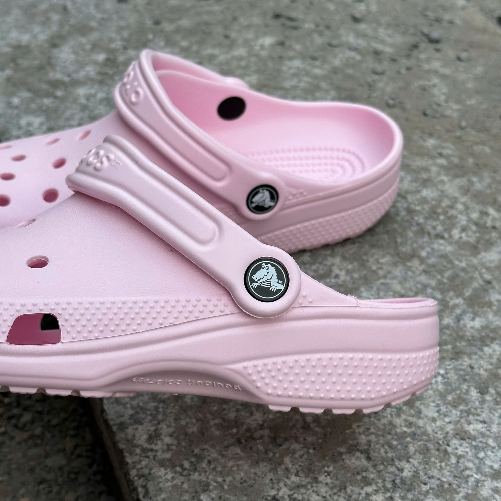 2669 - HÀNG CHÍNH HÃNG - CLOG UNISEX CROCS BAYA - HỒNG PHẤN