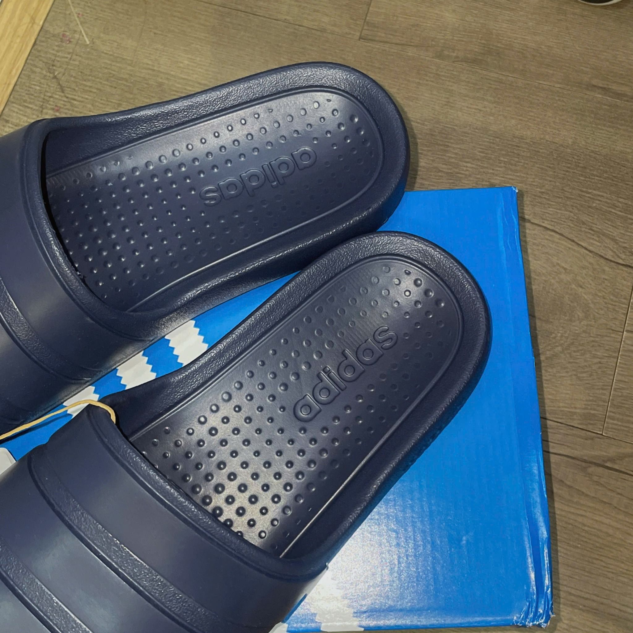 2662 - HÀNG CHÍNH HÃNG - DÉP ADIDAS FLOW - NAVY - Code: IG6860