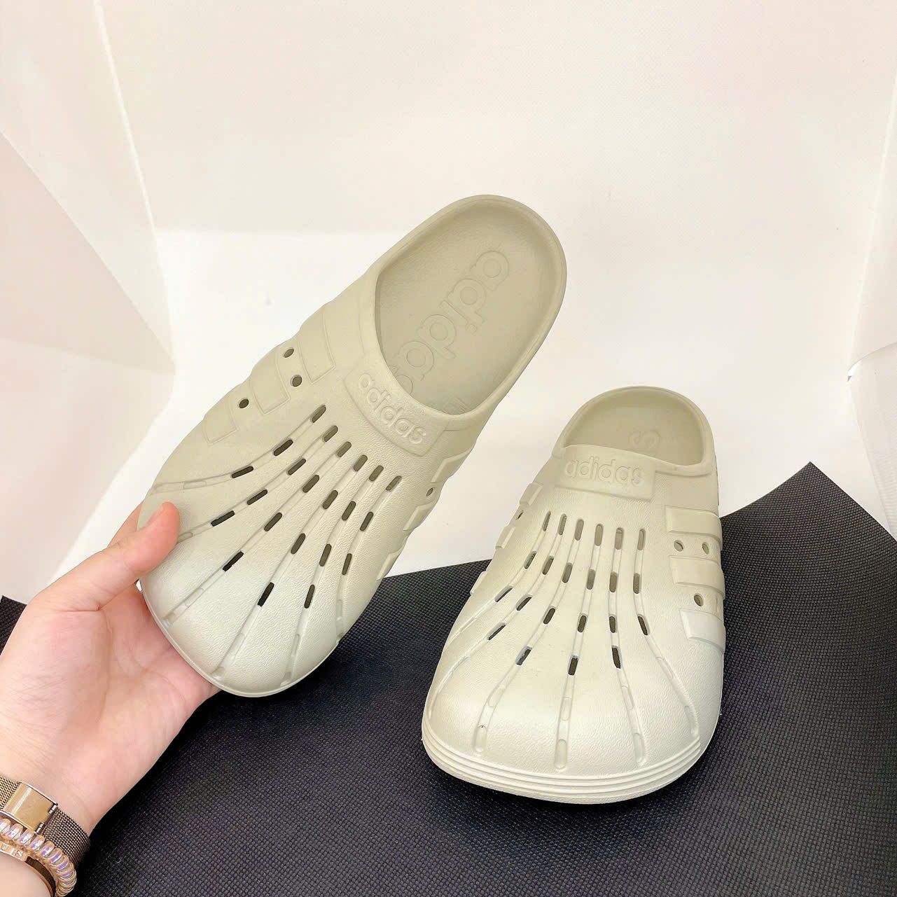 2673 - HÀNG CHÍNH HÃNG - Dép ADIDAS - ADILETTE CLOGS ( RỌ ) - *BE FULL* - CODE: IF8653