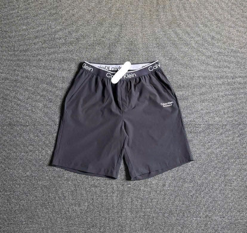 2708 - HÀNG CHÍNH HÃNG - QUẦN SHORT DÙ - CALVIN KLEIN - XÁM