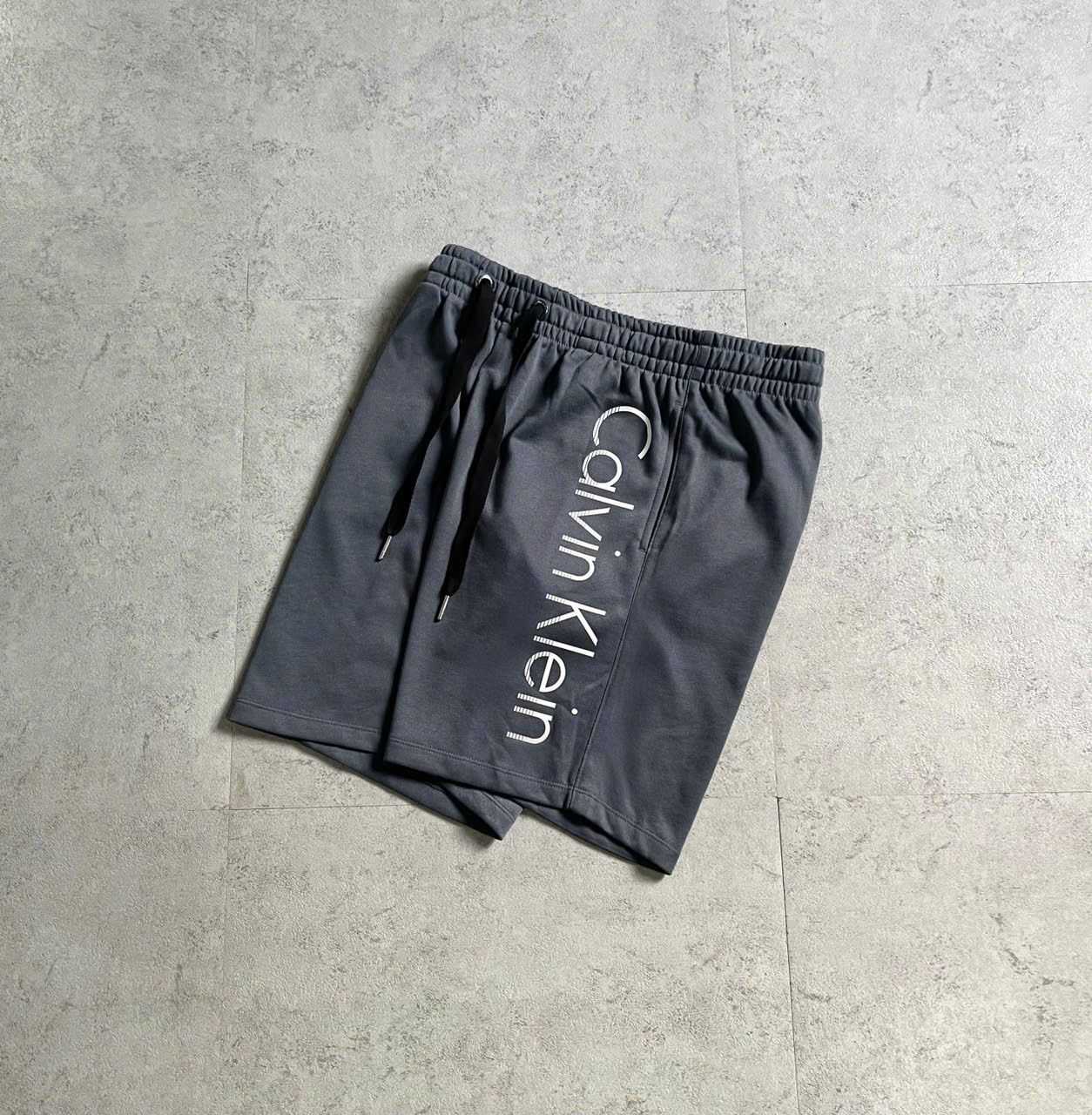 2717 - HÀNG CHÍNH HÃNG - SHORT NỈ CALVIN KLEIN - XÁM