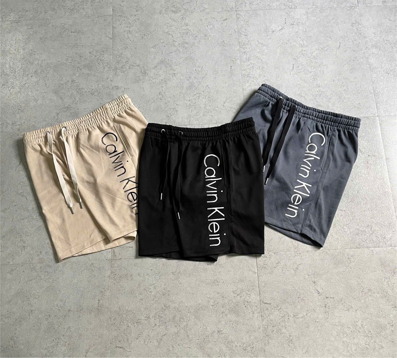 2718 - HÀNG CHÍNH HÃNG - SHORT NỈ CALVIN KLEIN - KEM