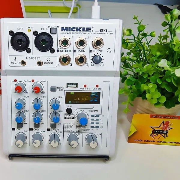 Combo Hát Live Mixer Mickle E4 Và Micro Không Dây Max 56