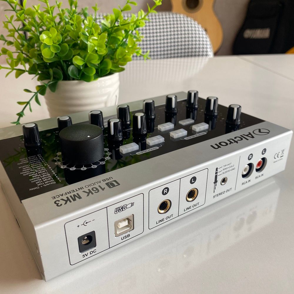 Combo Sound Card Alctron U16K MK3 Và Micro Takstar SM 8B