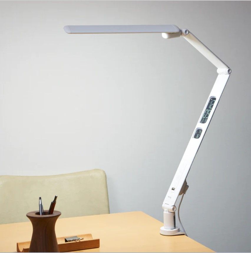 Đèn kẹp 3 khớp cắt giảm 45% ánh sáng xanh GST012CL