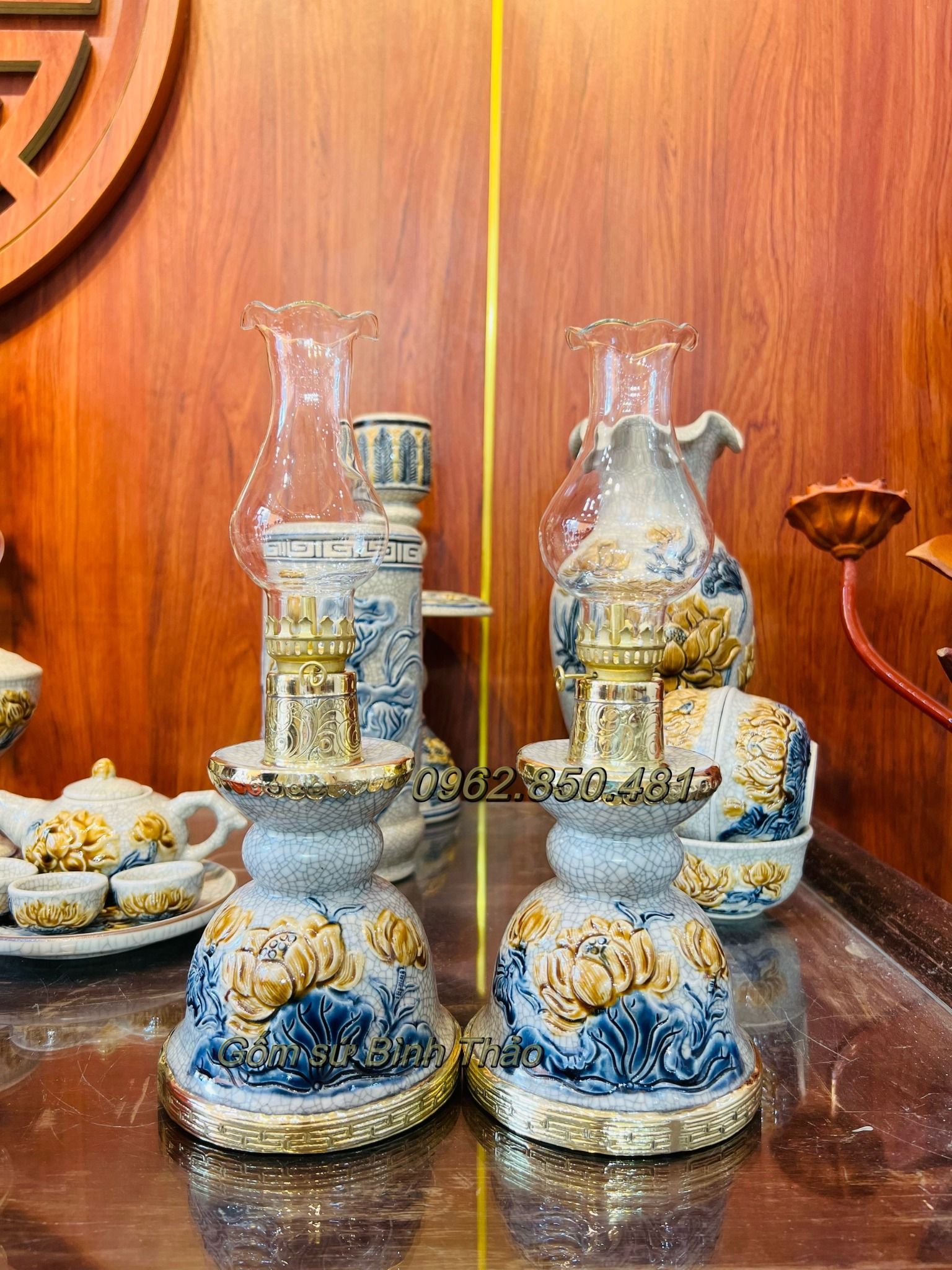 Đèn dầu Bọc đồng Men rạn Đắp nổi PA