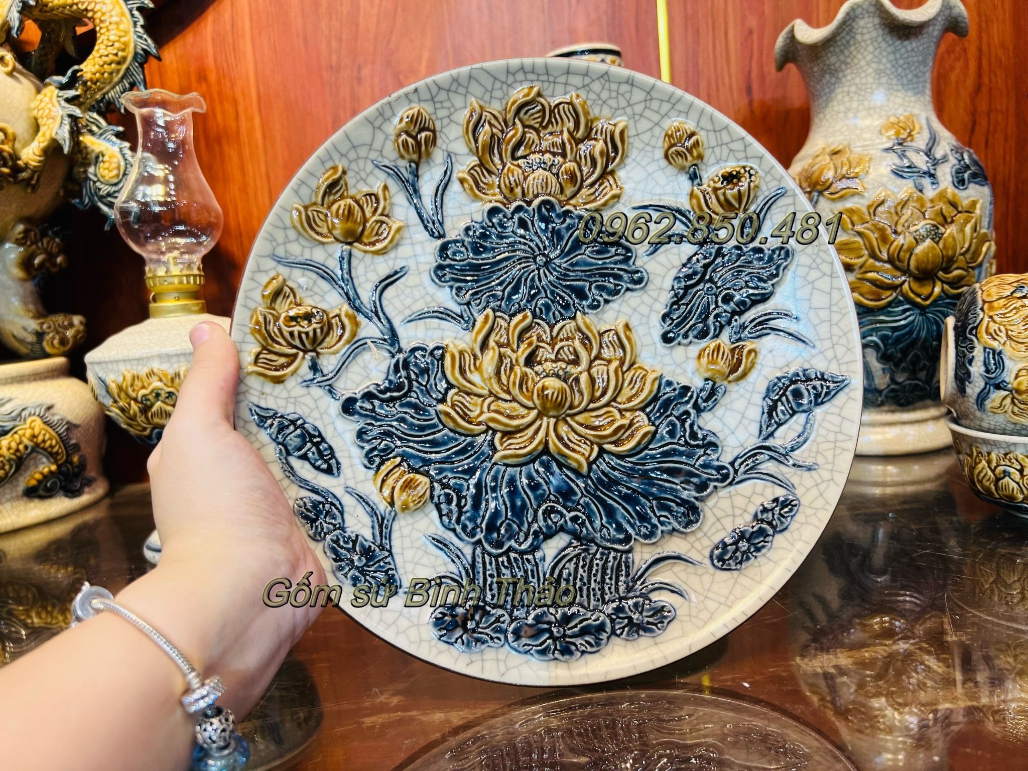 Mâm bồng Sen Men rạn Đắp nổi PA