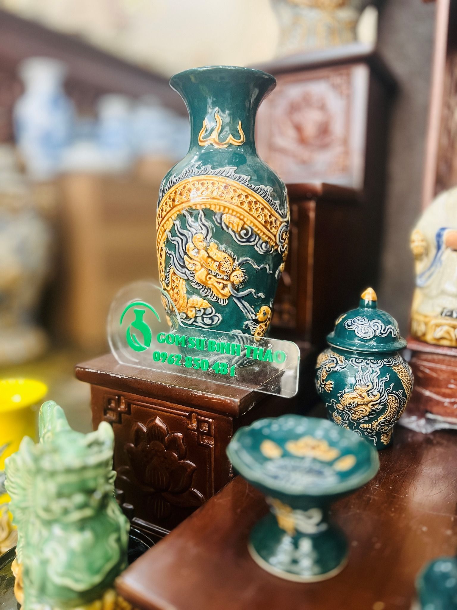 Ban thờ Tài Địa Gốm sứ Bát Tràng Hợp mệnh Mộc & Hỏa - Gốm nghệ nhân Bát Tràng PATT21