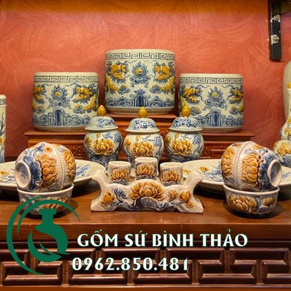 Bộ ban thờ men rạn đắp nổi cao cấp Bát Tràng - 1m75 Hàng nghệ nhân
