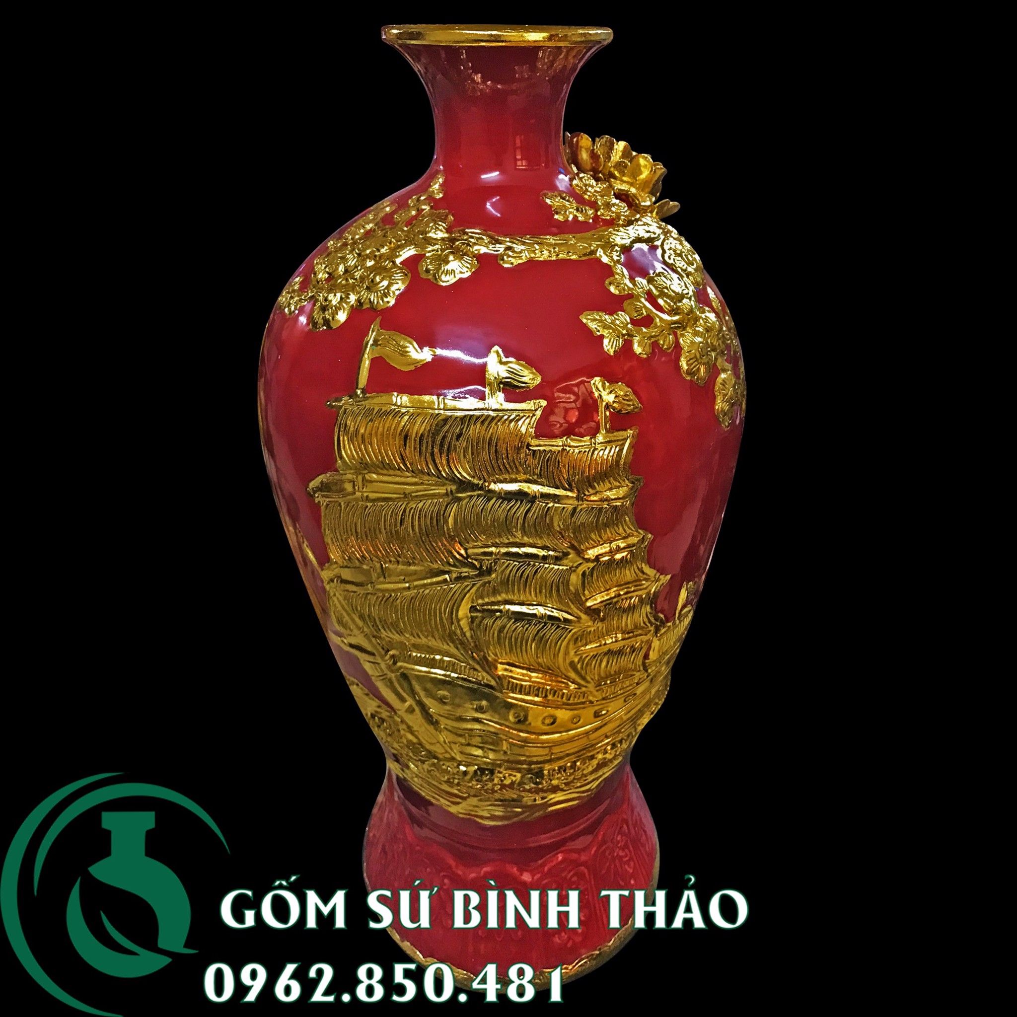 Bình mai Bát Tràng men đỏ dát vàng - thuận buồm xuôi gió
