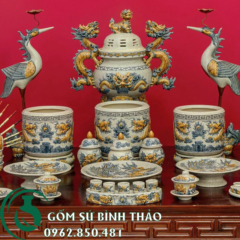 Bộ đồ thờ ban thờ 1m97 men rạn đắp nổi rồng