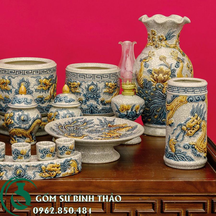 Bộ đồ thờ 3 bát hương - Ban 1m27 - 2m17