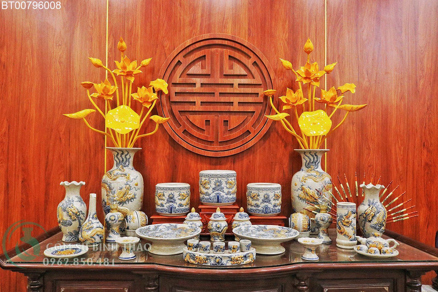 Bộ đồ thờ gia tiên men rạn đắp nổi gốm sứ nghệ nhân Bát Tràng đủ kích cỡ BT008