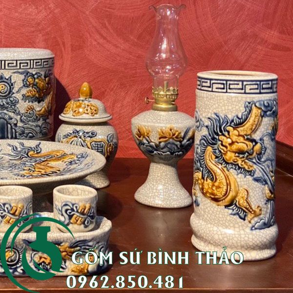 Set đồ thờ men rạn Bát Tràng cho ban thờ chung cư