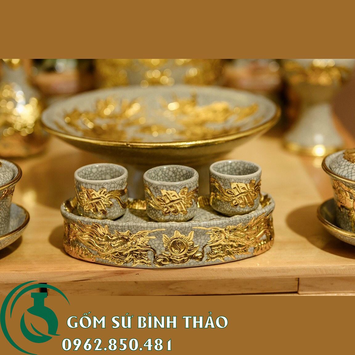 Ban đồ thờ thần tài men rạn nổi dát vàng gốm sứ Bát Tràng