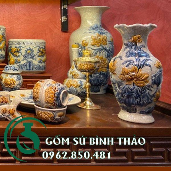 Bộ ban thờ men rạn đắp nổi cao cấp Bát Tràng - 1m75 Hàng nghệ nhân